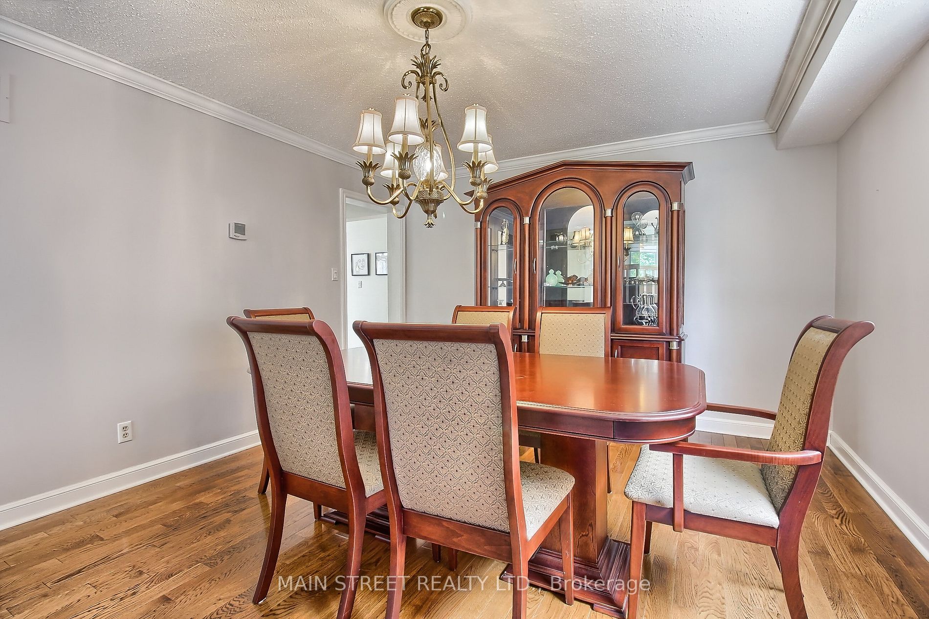 64 Cardinal Cres