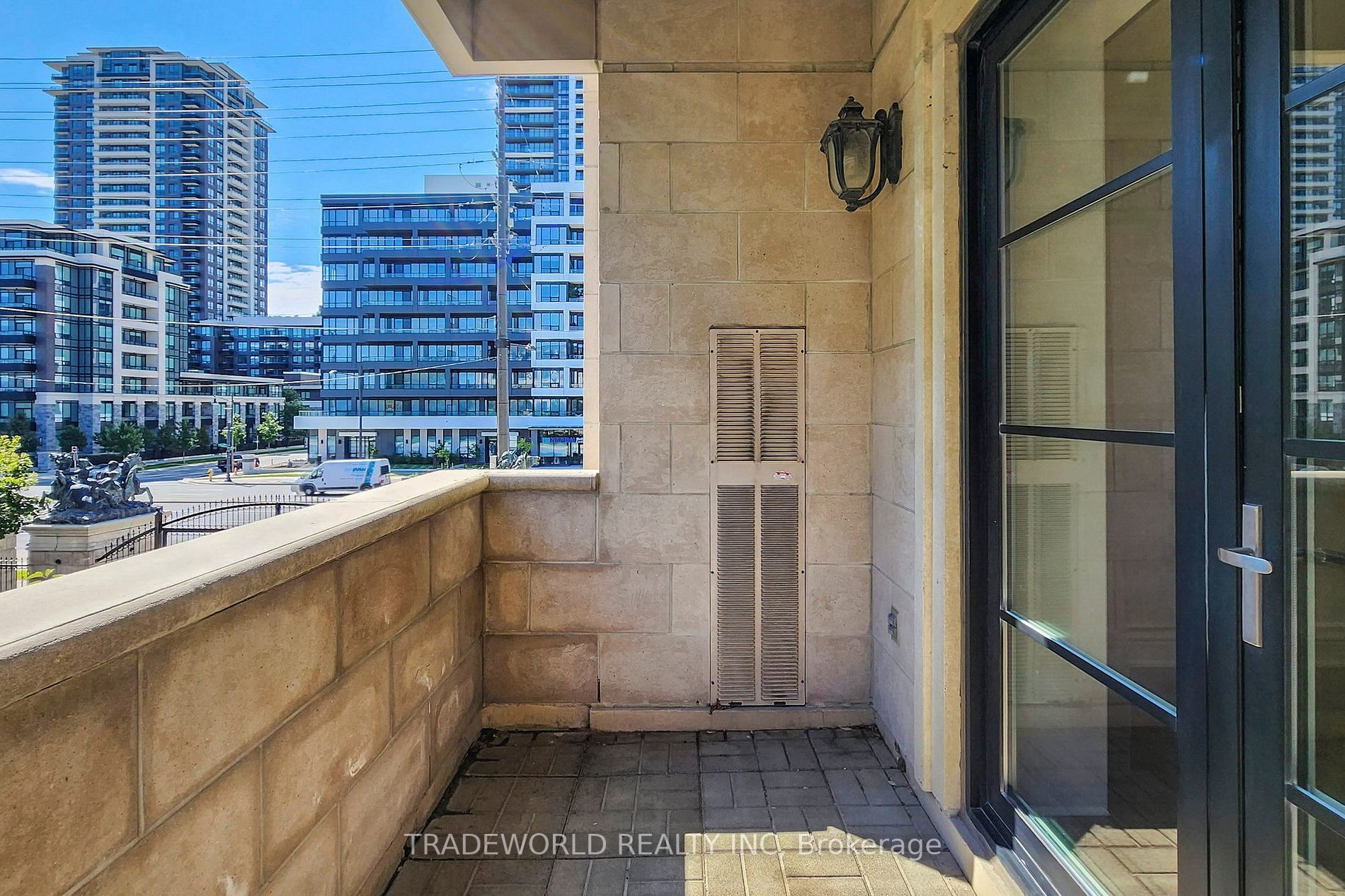 1 Verclaire Gate, #206