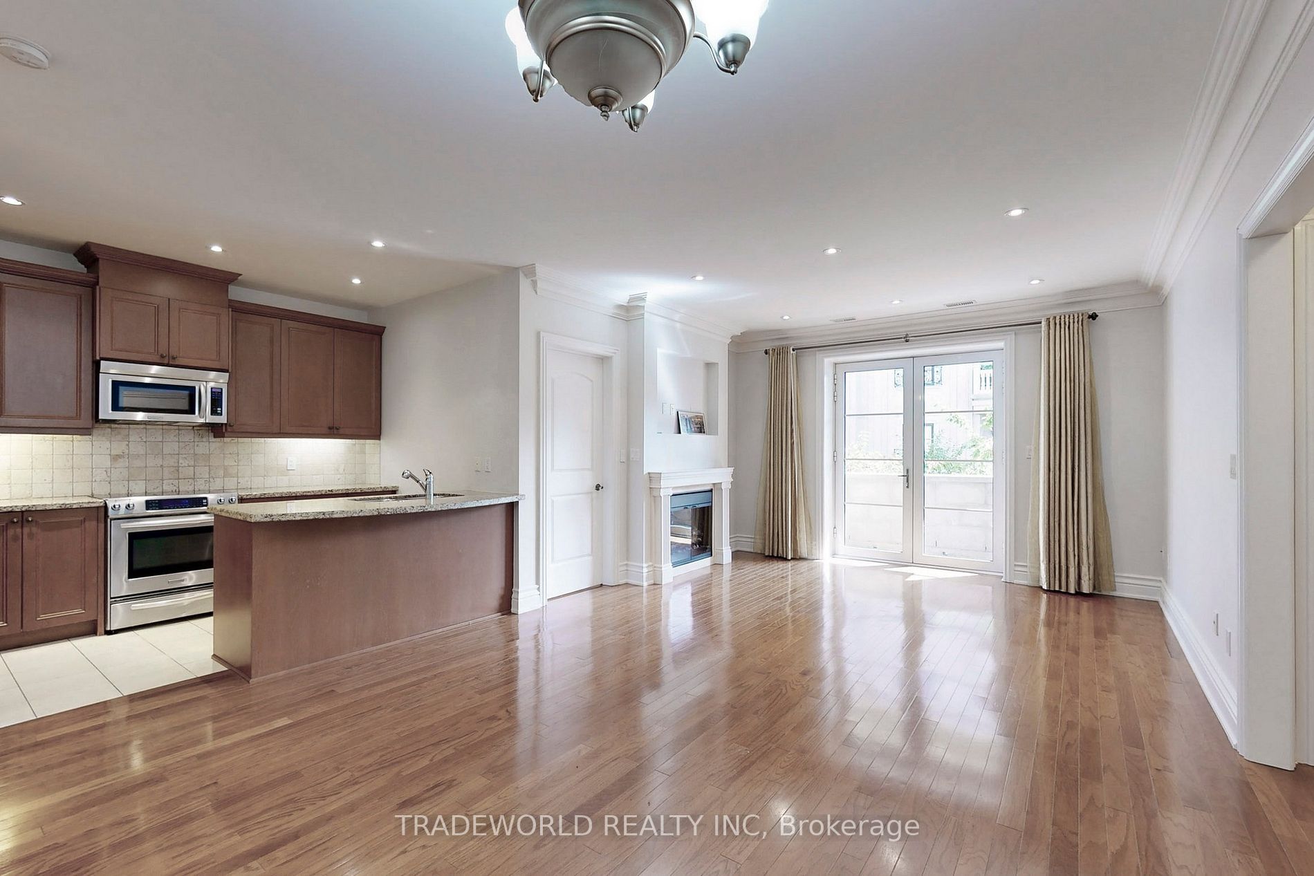 1 Verclaire Gate, #206