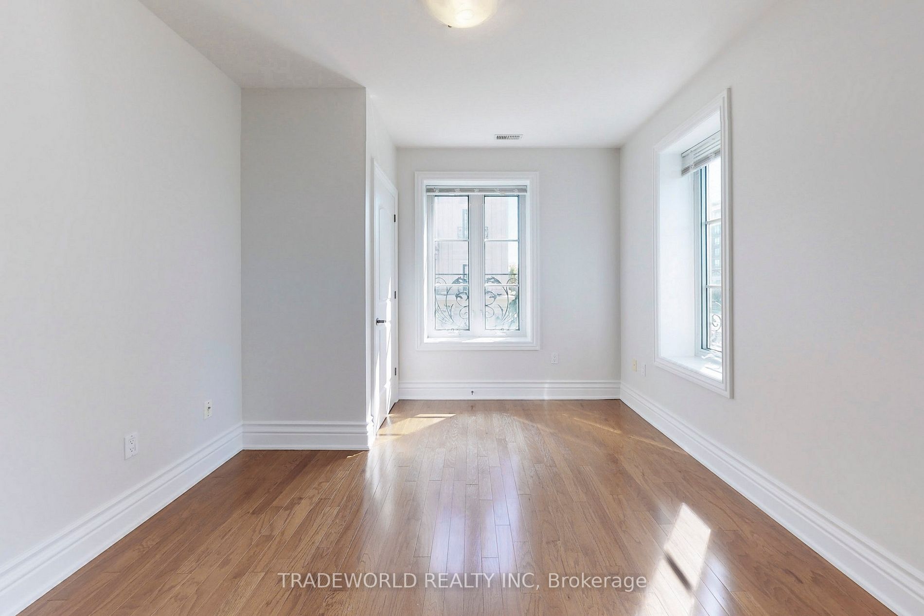 1 Verclaire Gate, #206