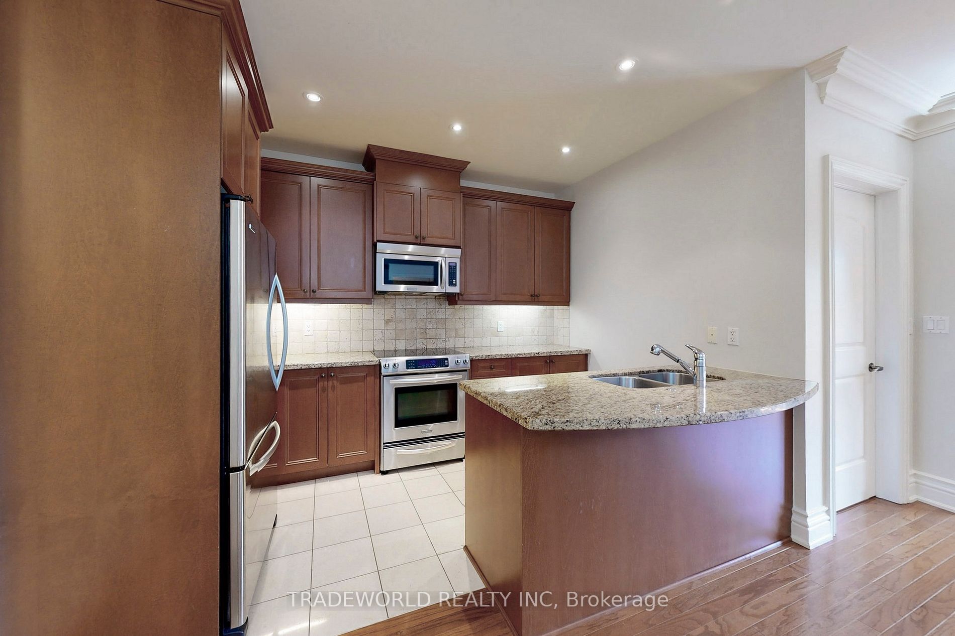 1 Verclaire Gate, #206