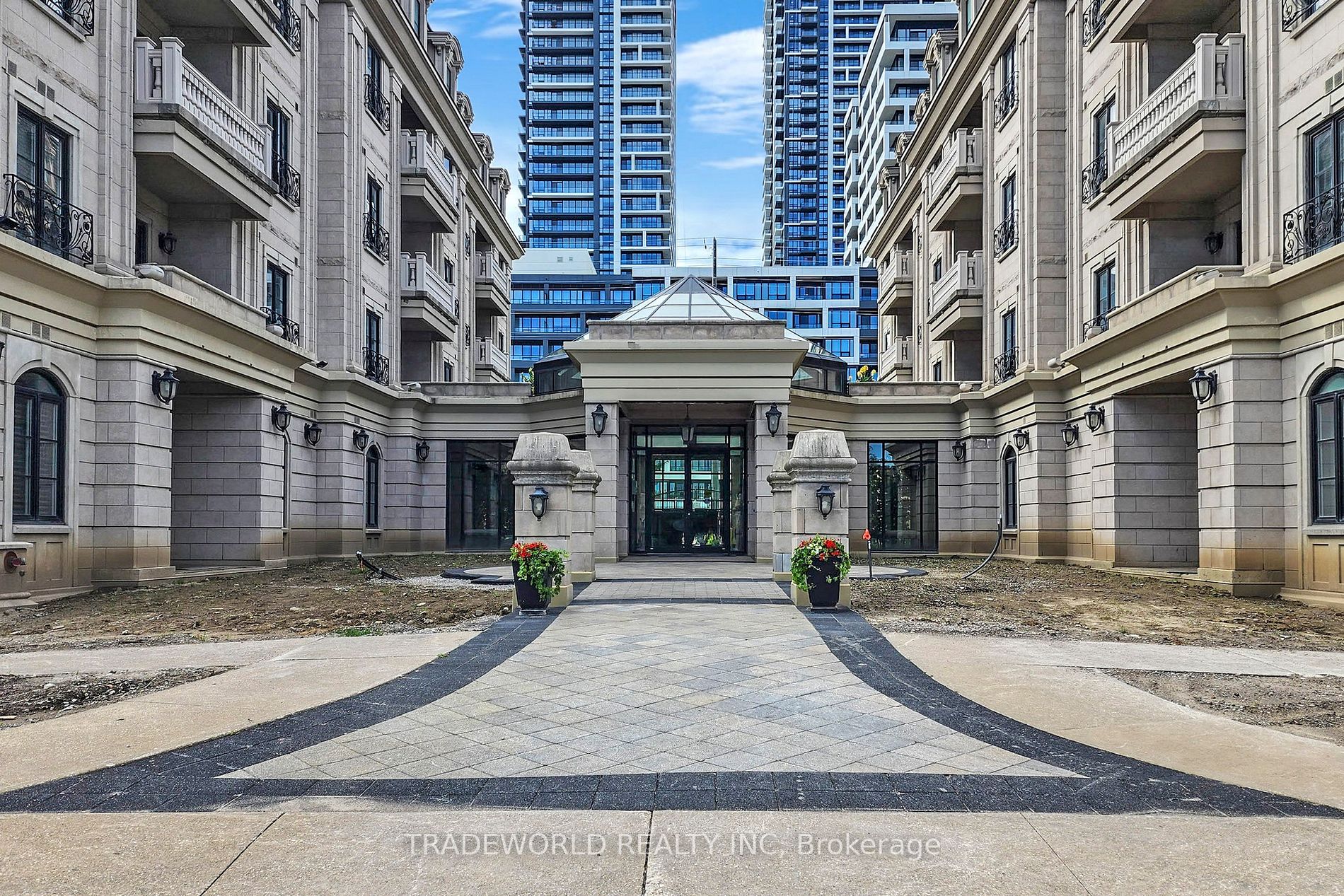 1 Verclaire Gate, #206