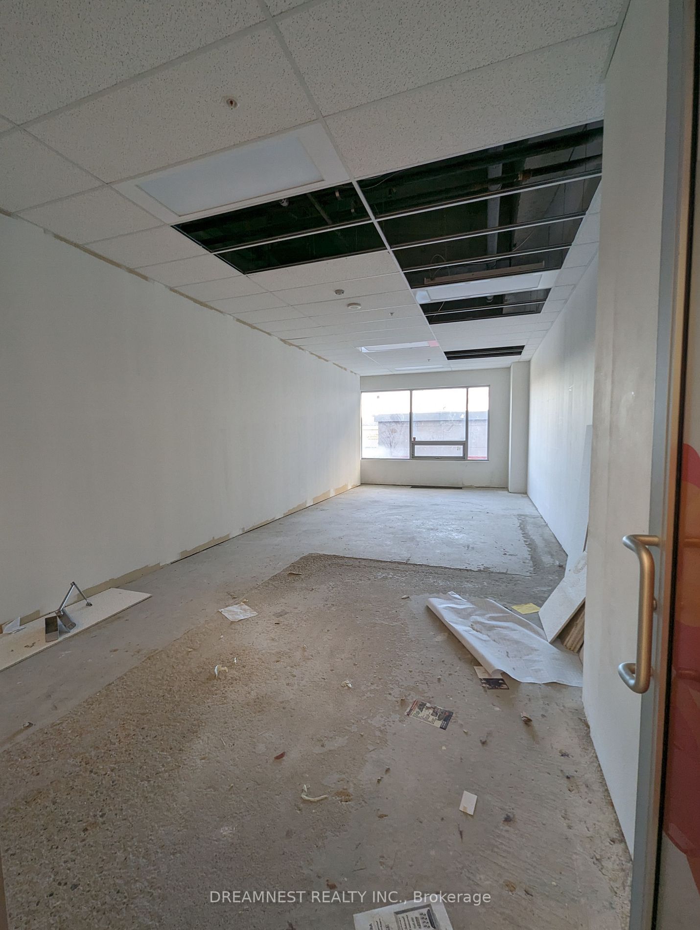 7163 Yonge St, #277