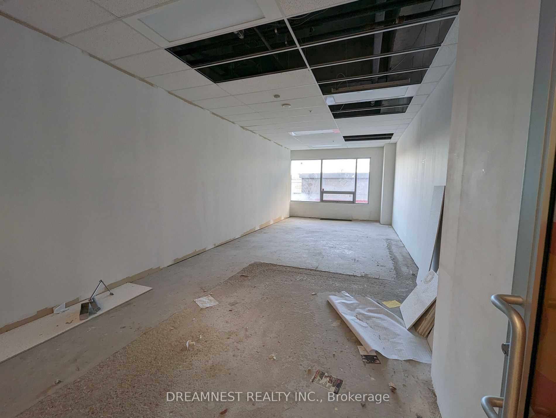 7163 Yonge St, #277