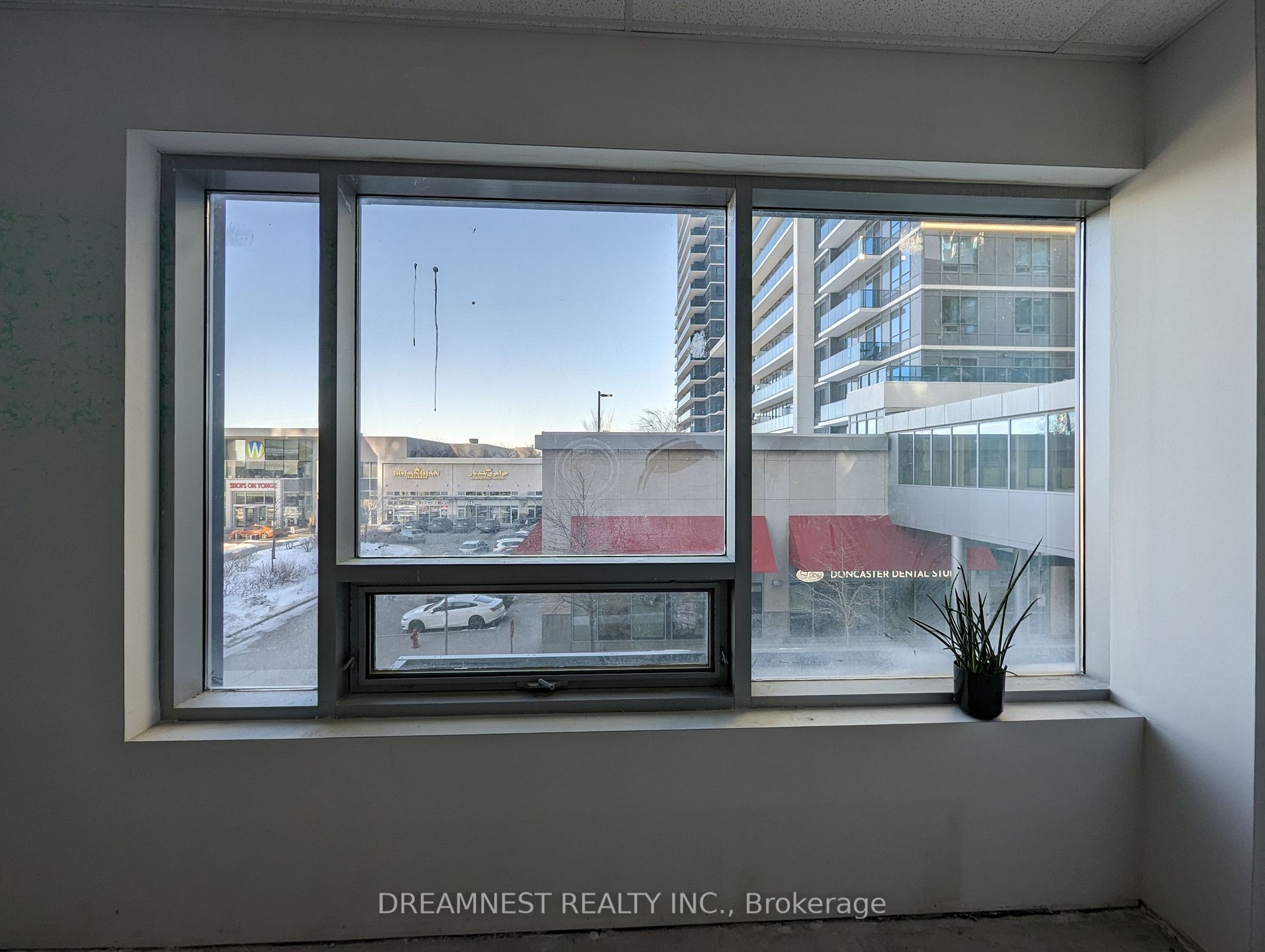 7163 Yonge St, #278