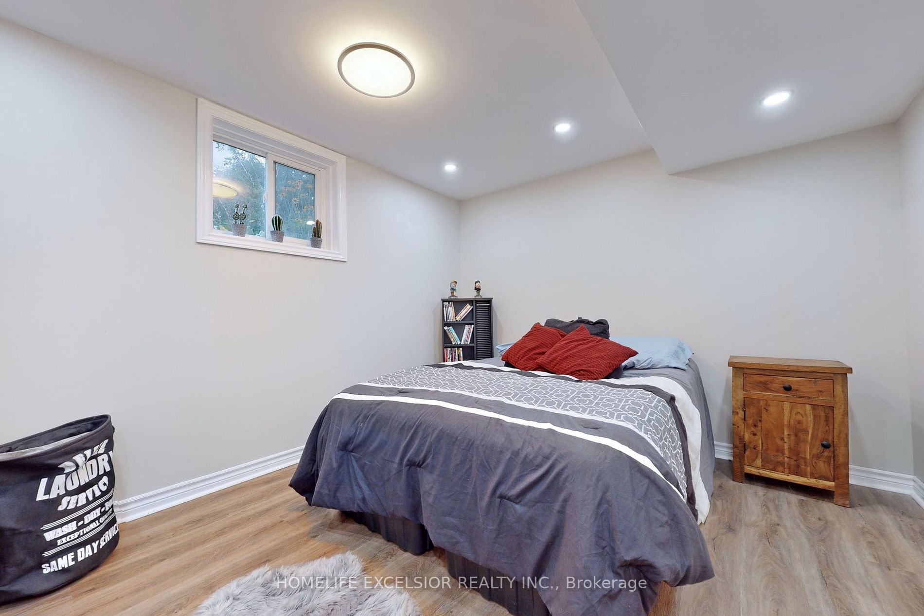 2841 Clarkesville Street