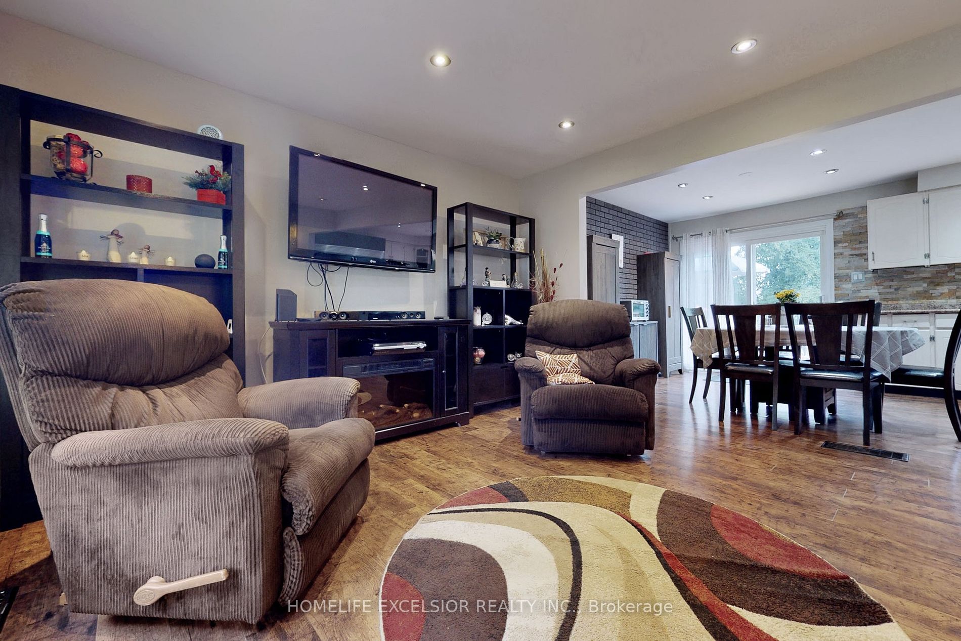 2841 Clarkesville Street