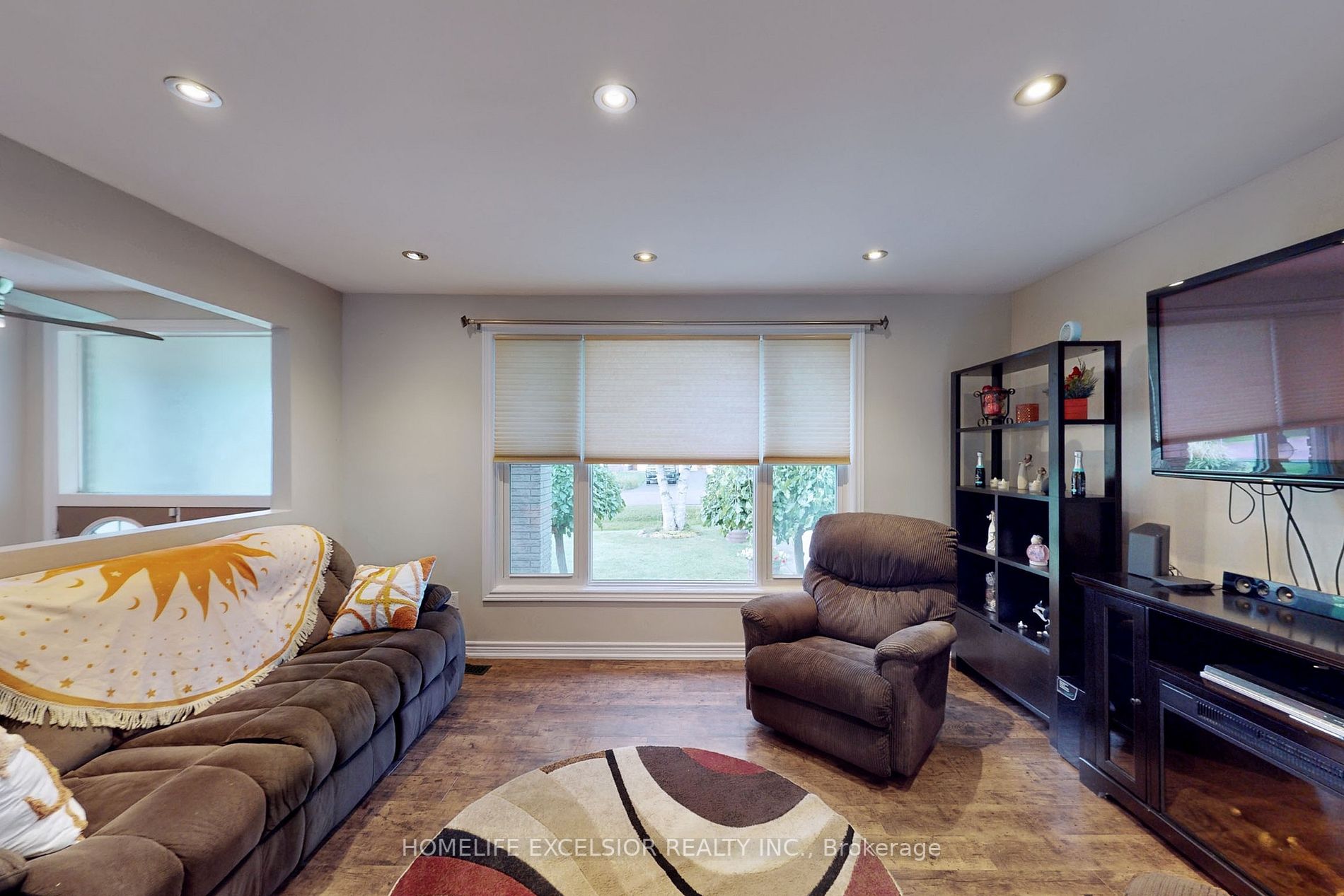 2841 Clarkesville Street