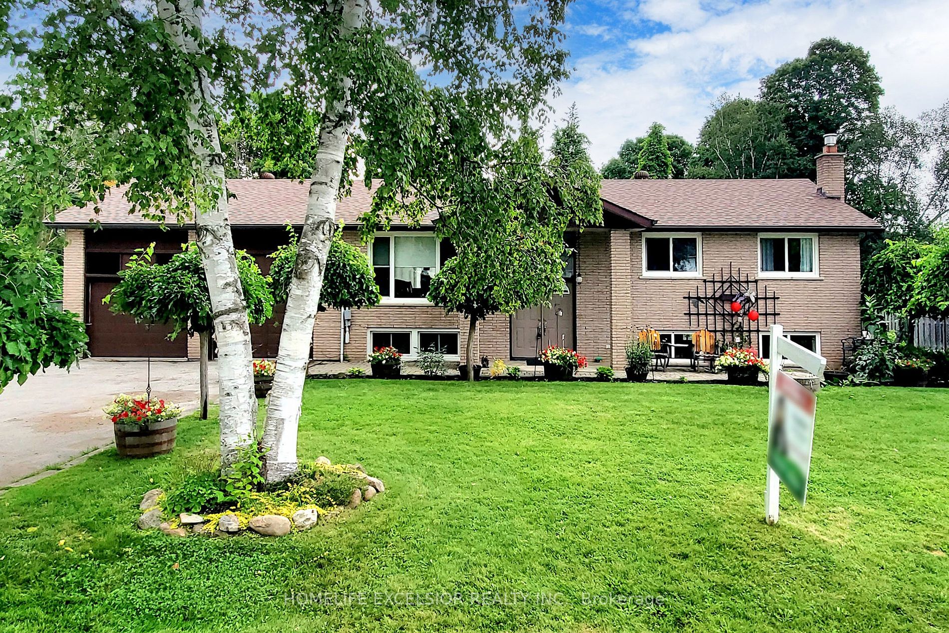 2841 Clarkesville Street