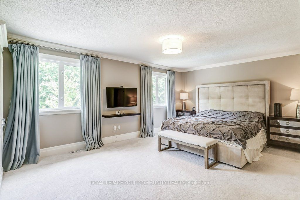 268 Thornhill Woods Drive