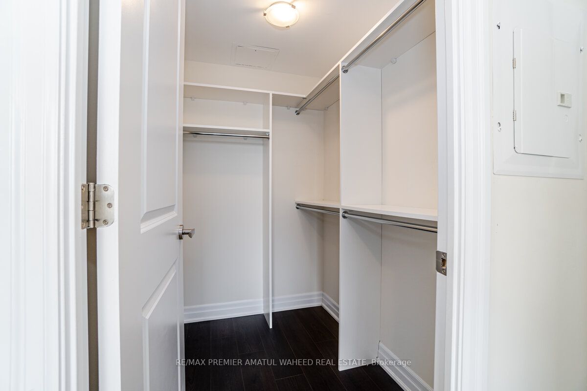 9075 Jane St, #1907