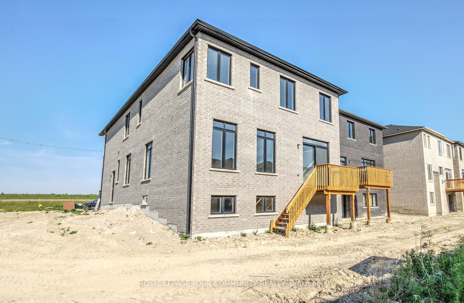 81 Eastgrove Sq
