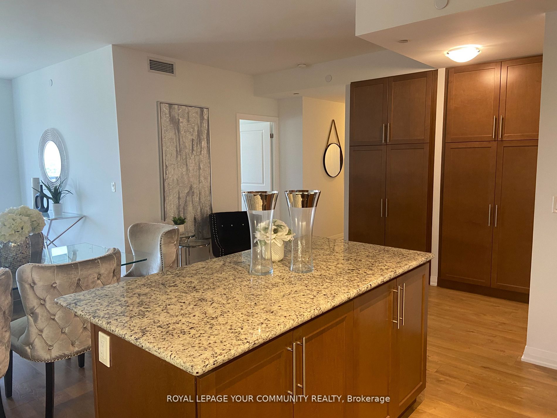 65 Oneida Cres, #1601