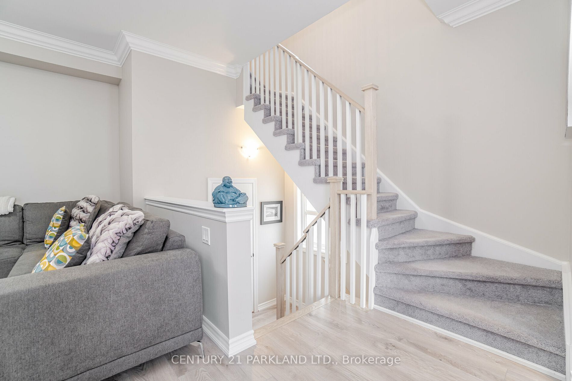 18 Wimshaw Lane