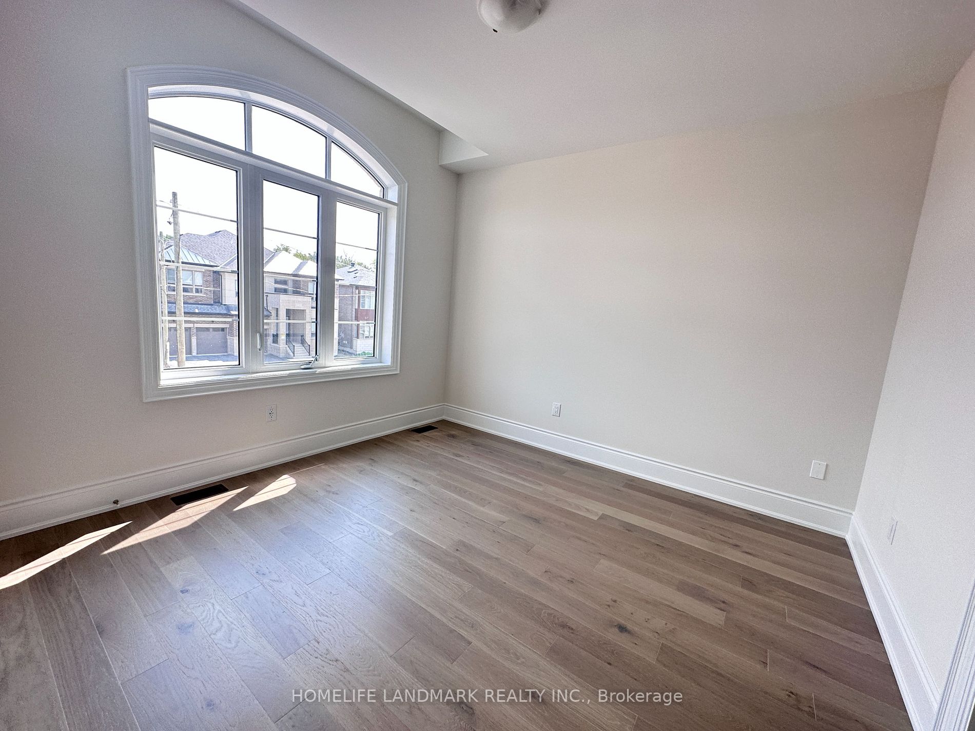 Listing N6725000 - Large Photo # 9