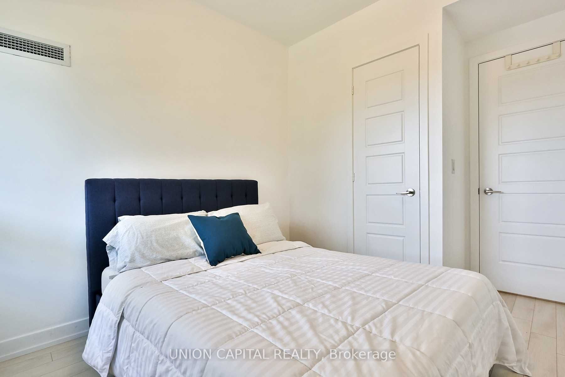271 Sea Ray Avenue, #B212