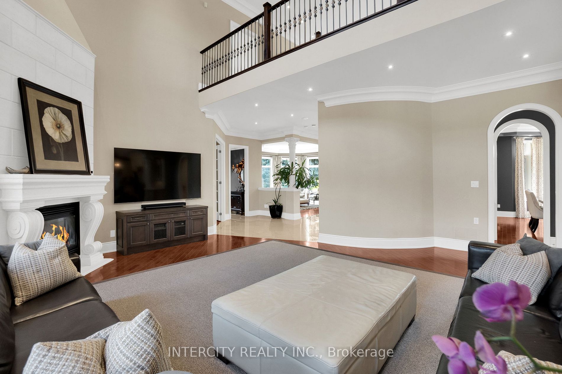 21 Richard Lovat Court