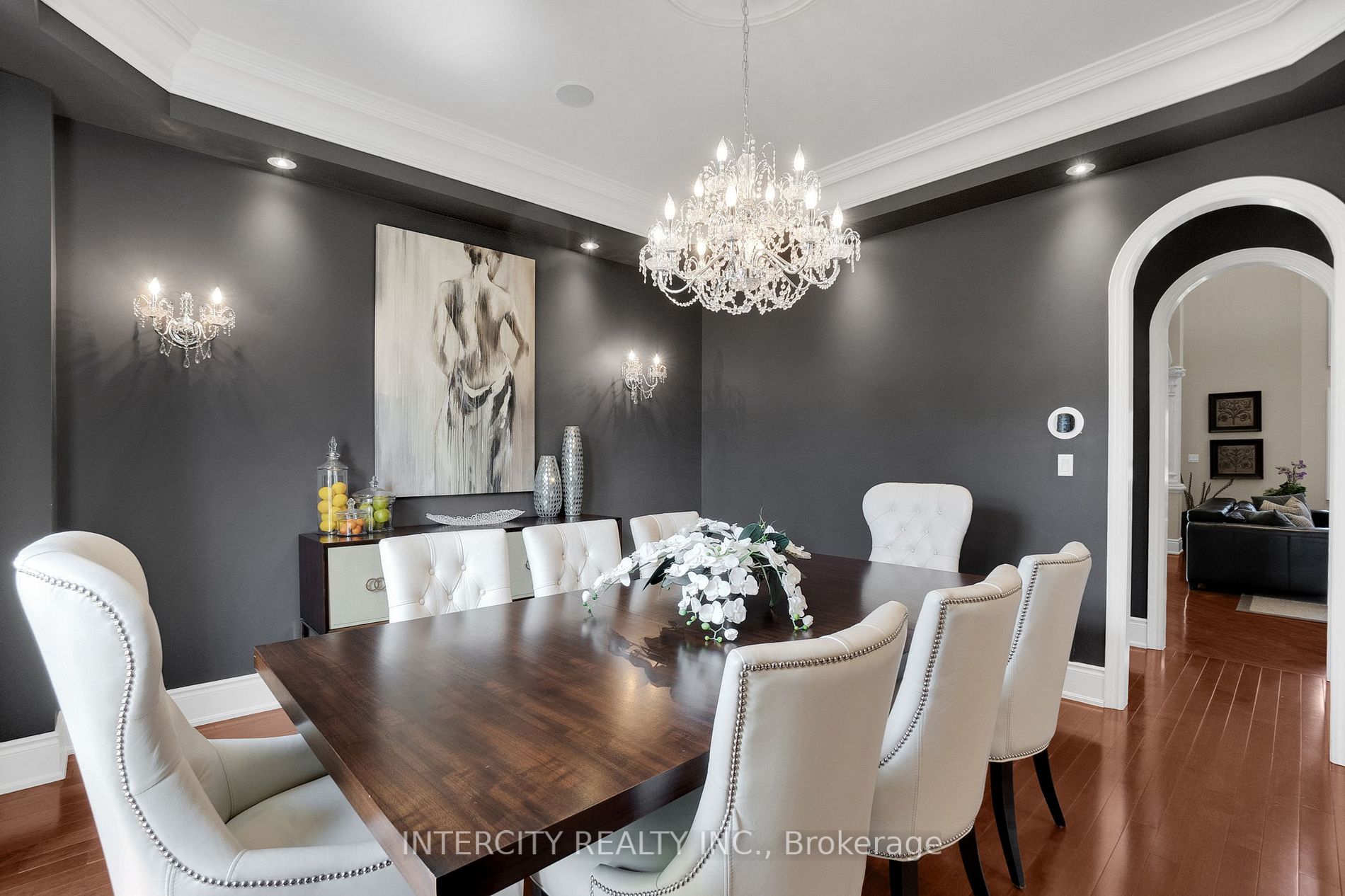 21 Richard Lovat Court