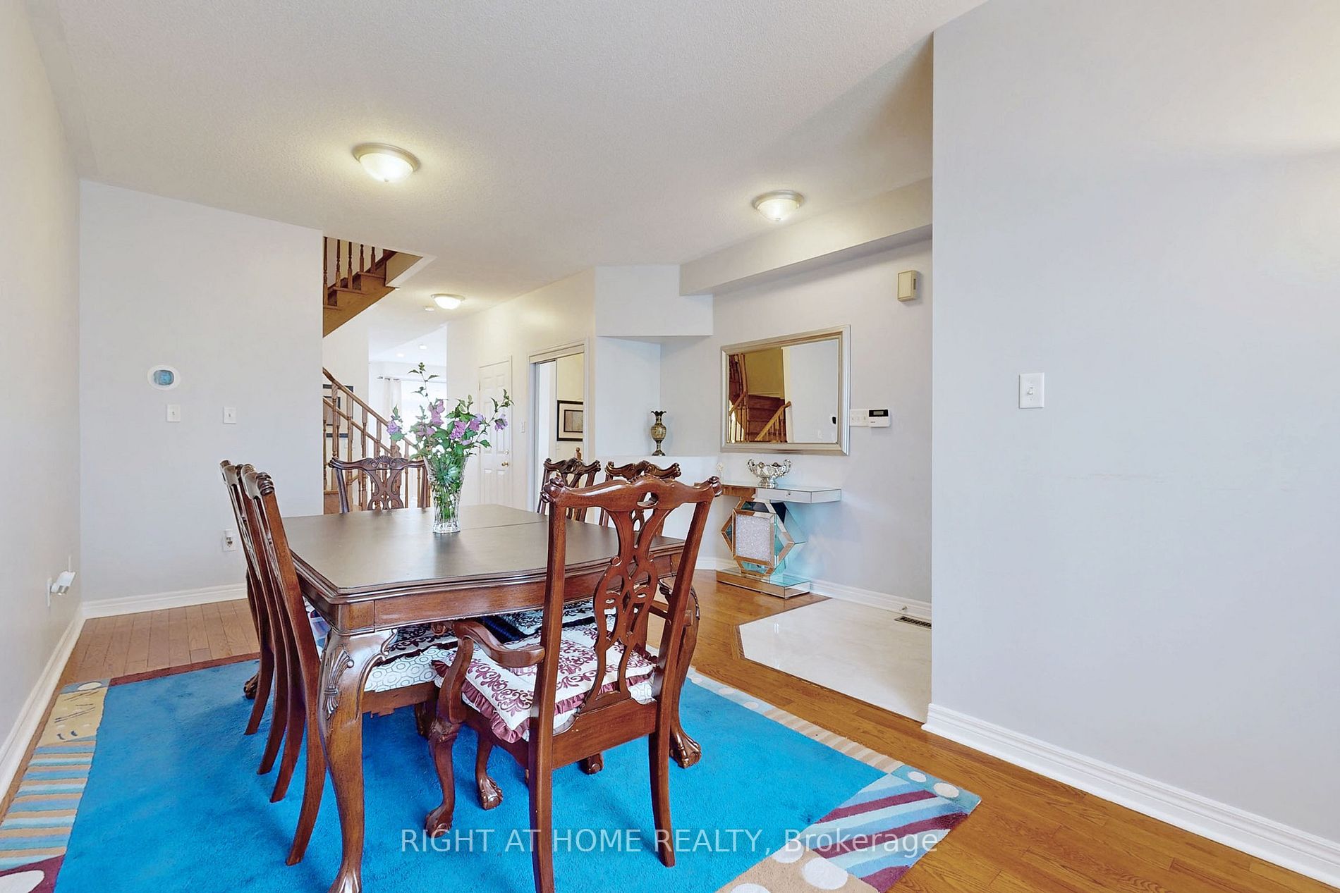 152 Dolce Cres