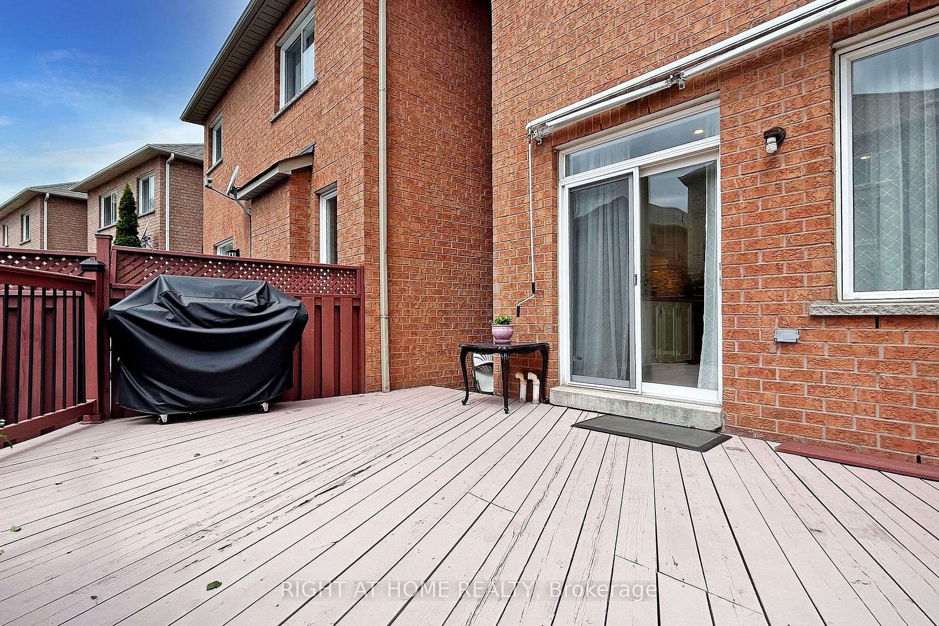 152 Dolce Cres