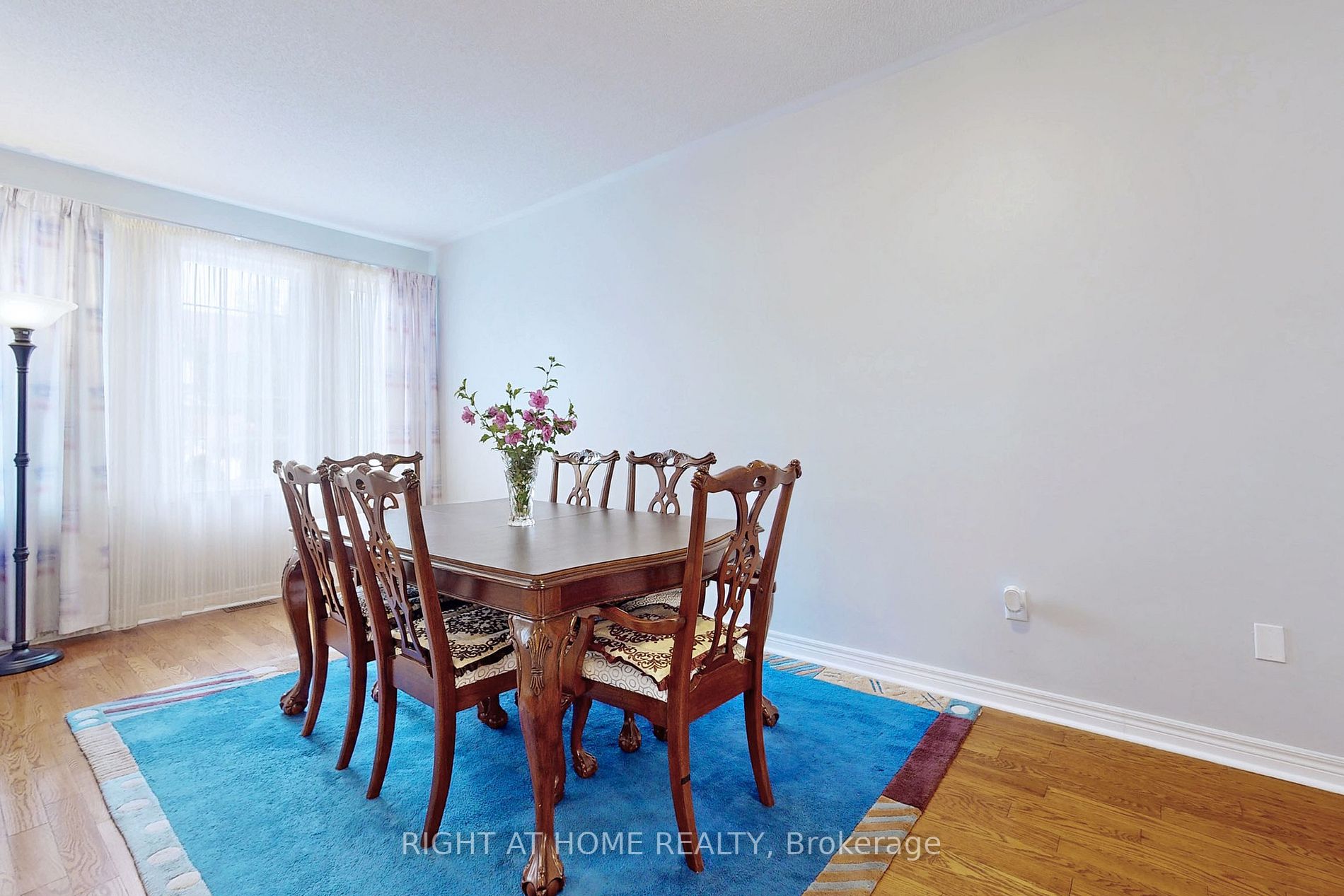 152 Dolce Cres