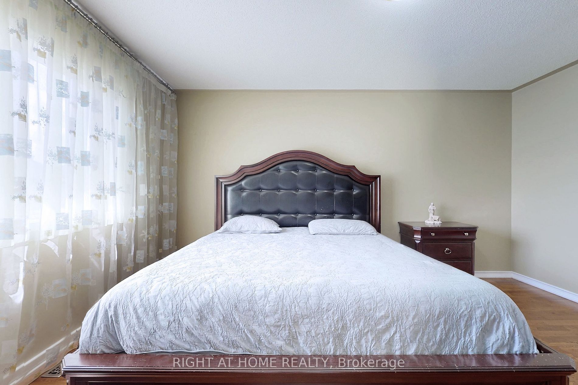152 Dolce Cres