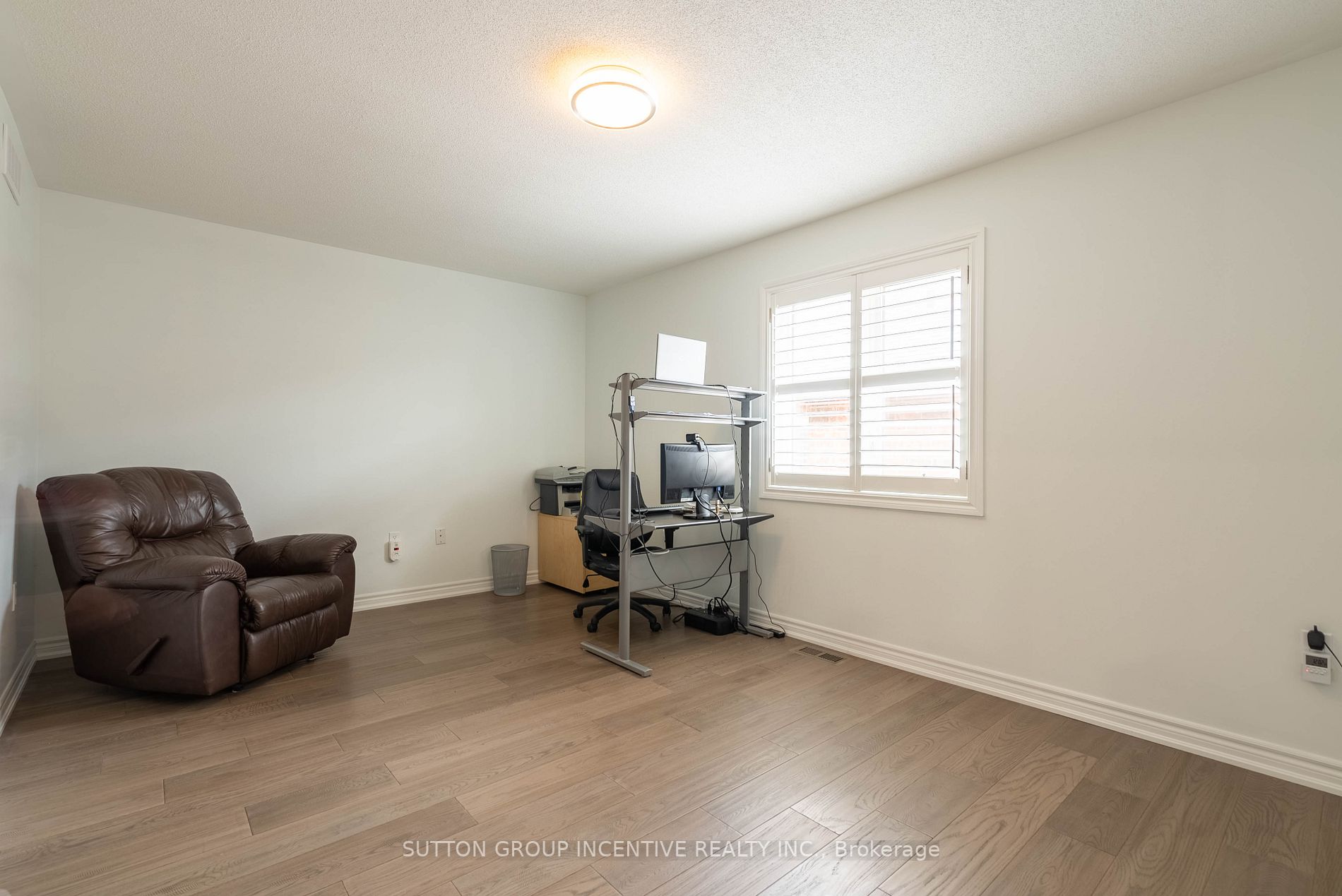 83 Aishford Rd