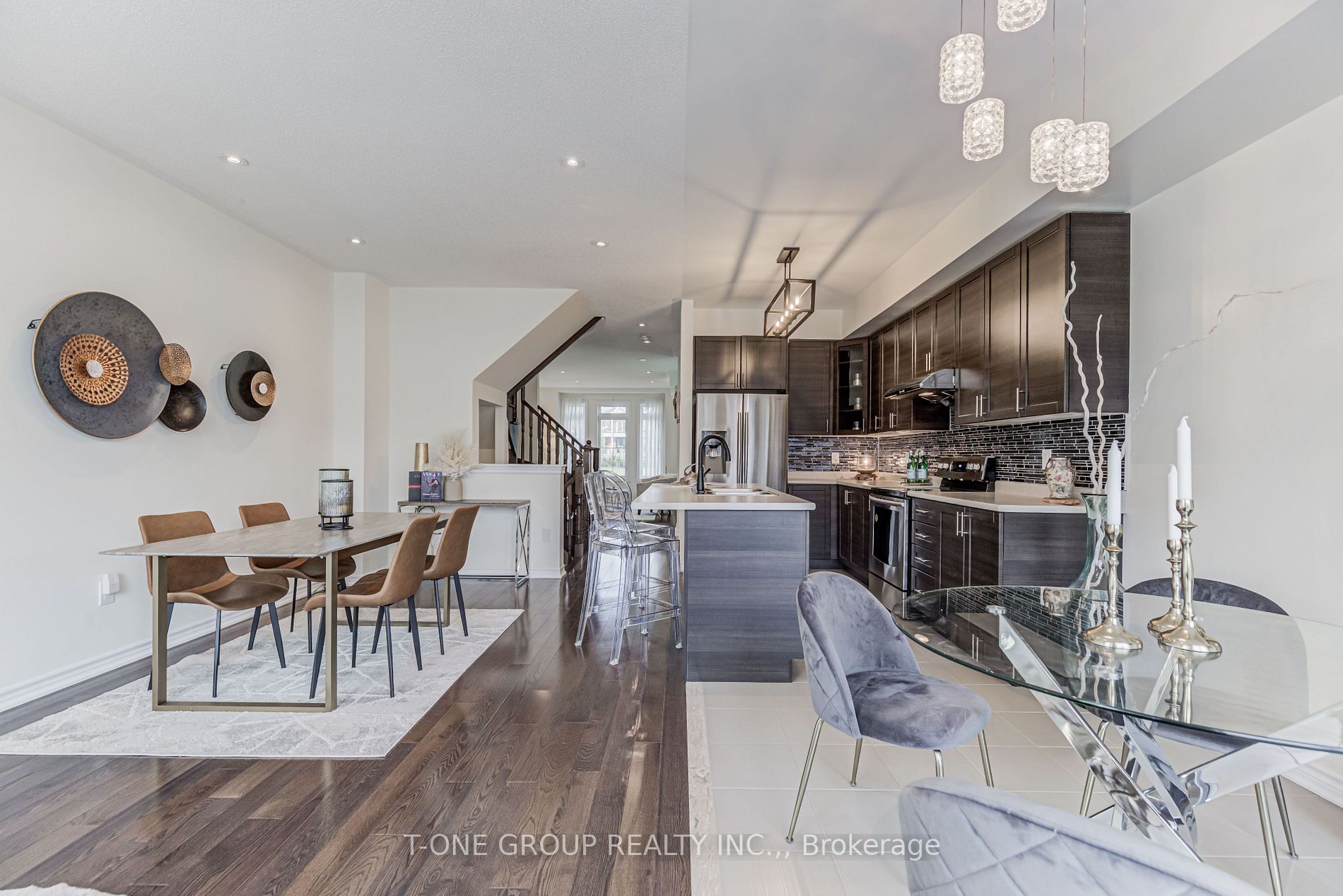 281 Dundas Way