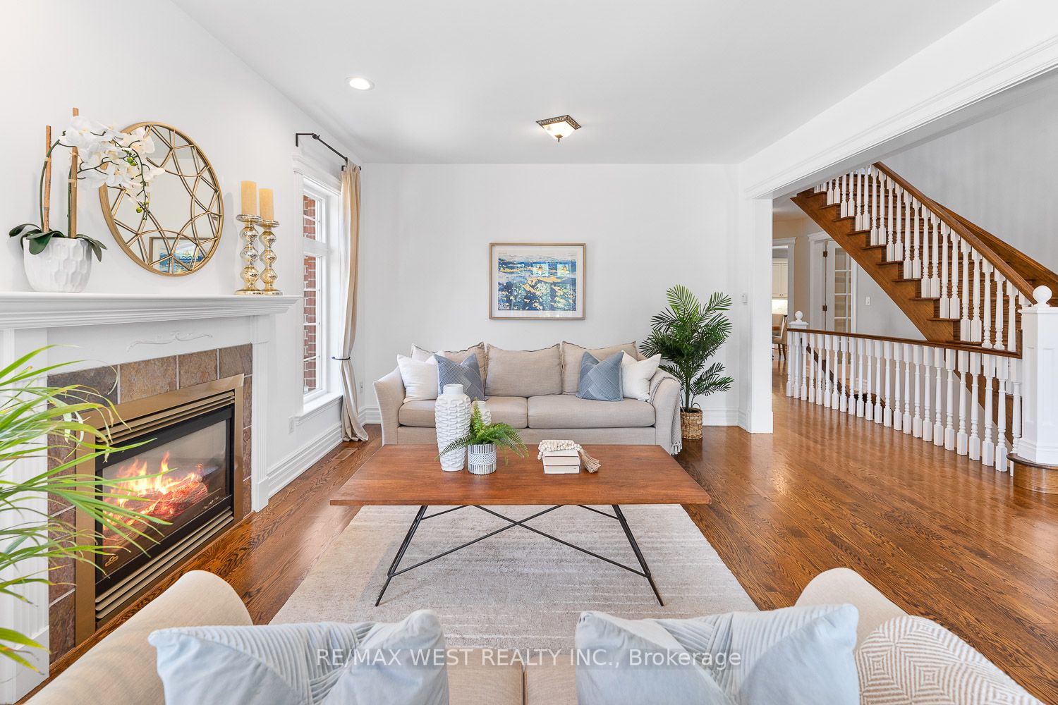 82 English Daisy Crt