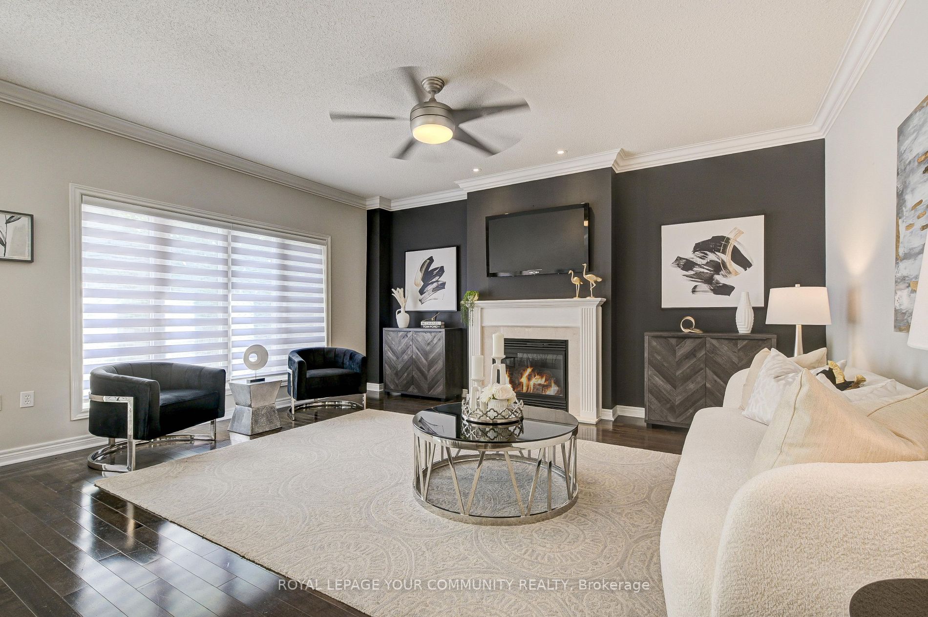 63 Woodbury Cres