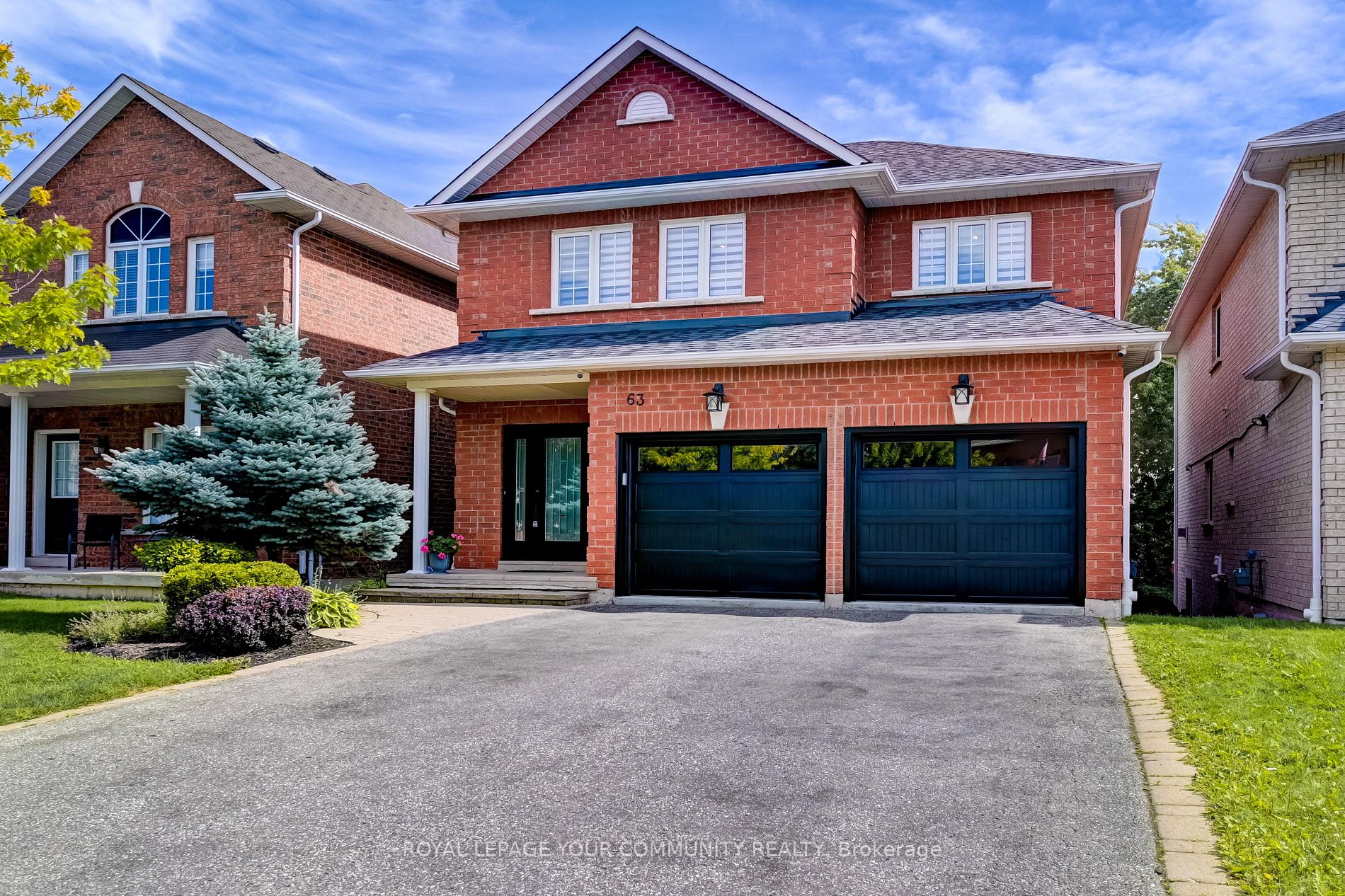 63 Woodbury Cres