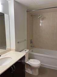 7165 Yonge St, #1515