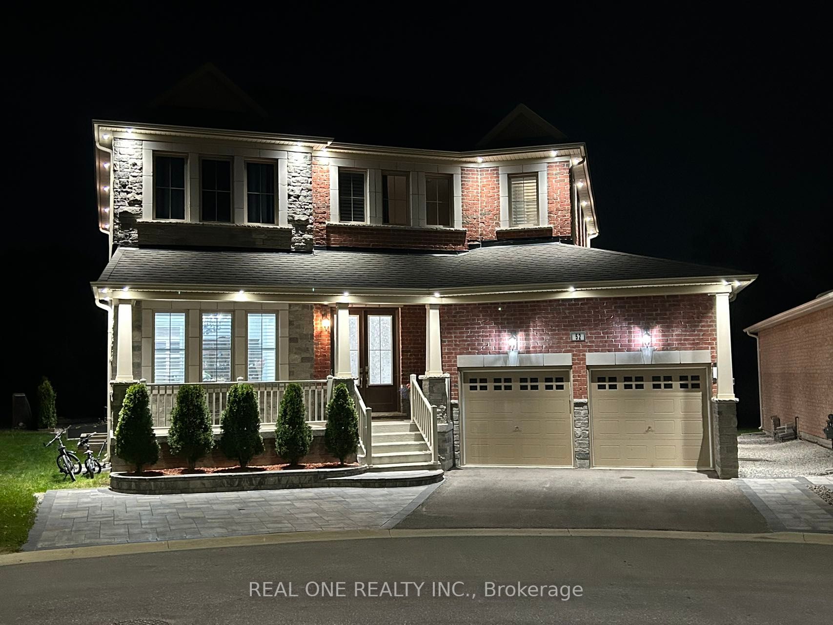 52 Ken Sinclair Cres