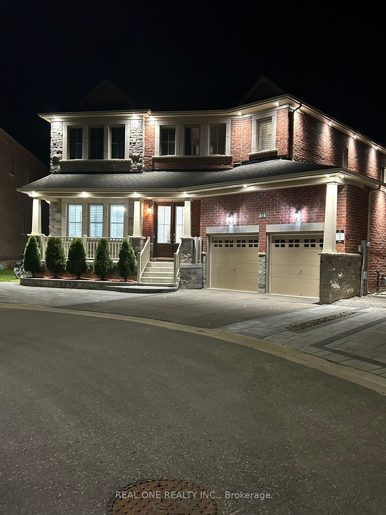 52 Ken Sinclair Cres