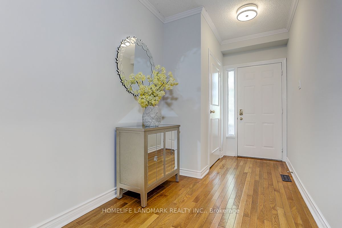 29 Ashglen Way, #1