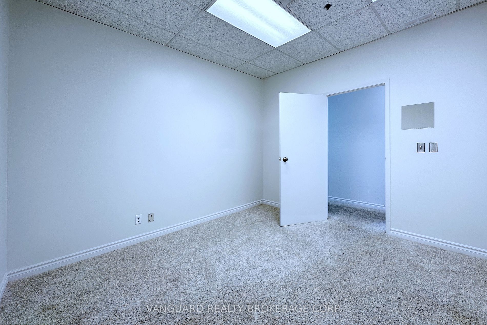 180 Trowers Rd, #28