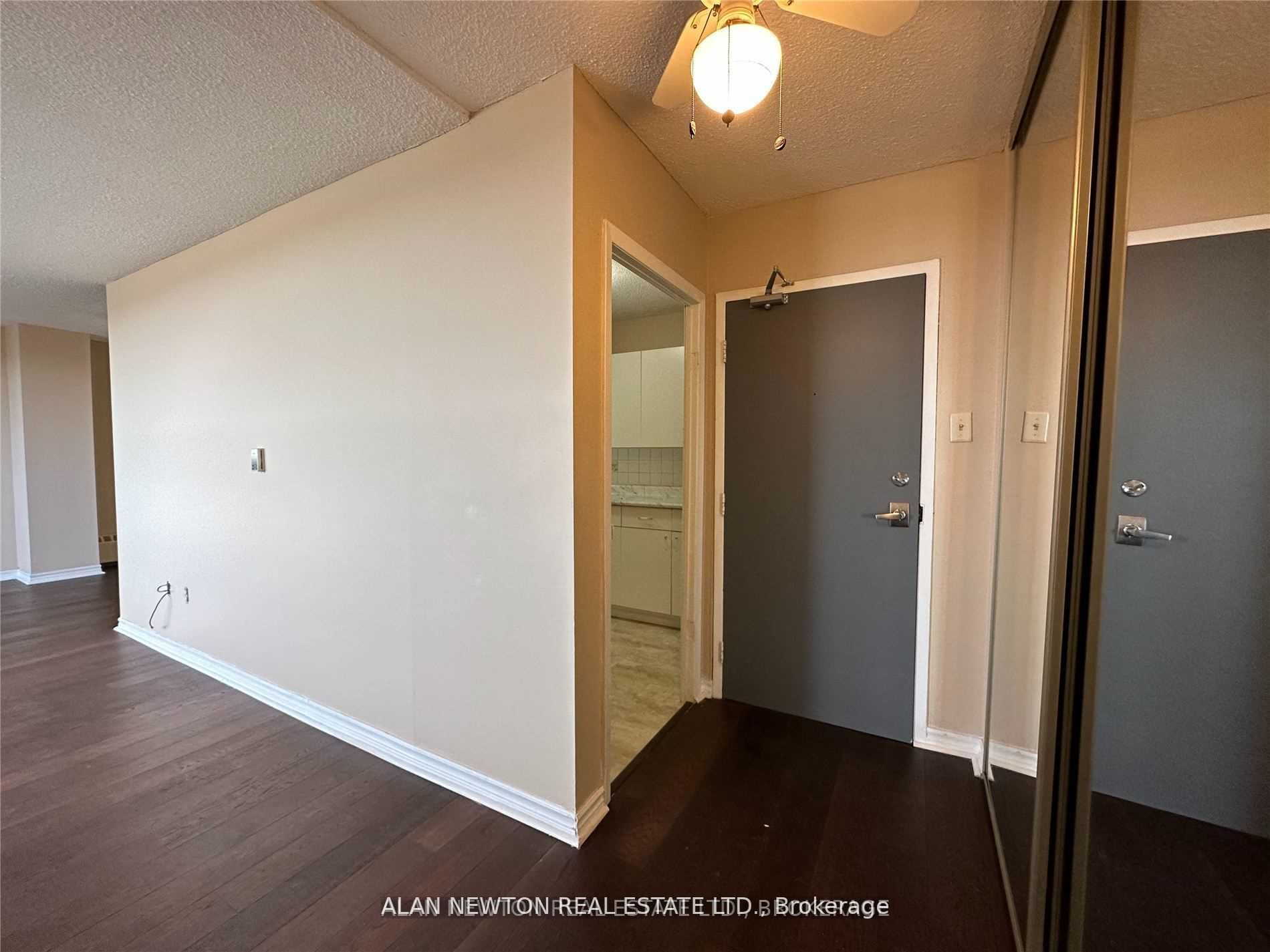 180 Dudley Ave, #601