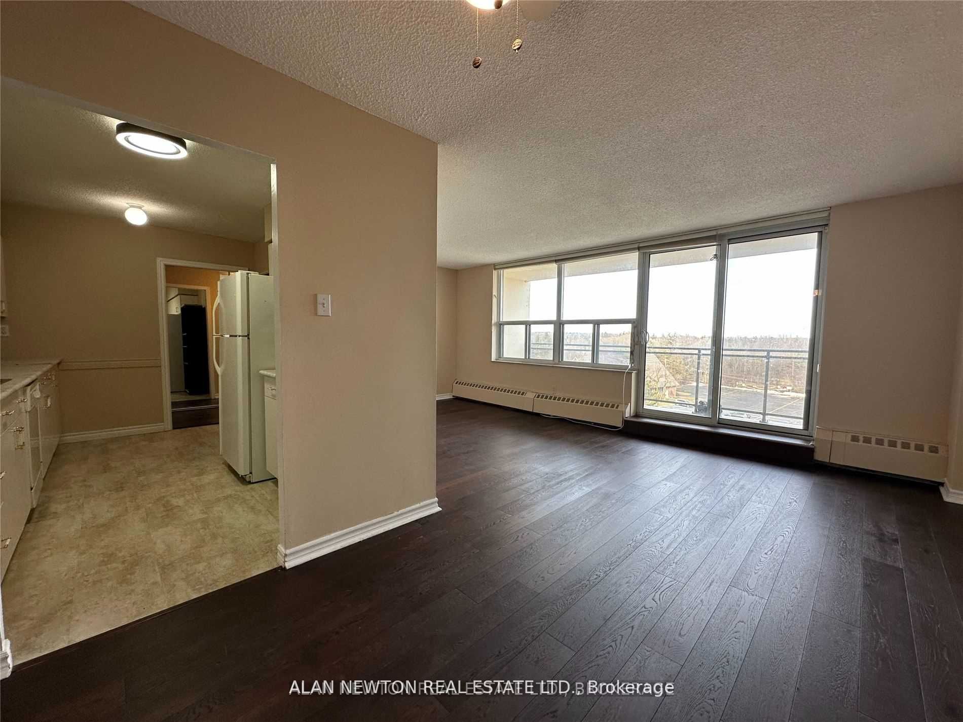 180 Dudley Ave, #601