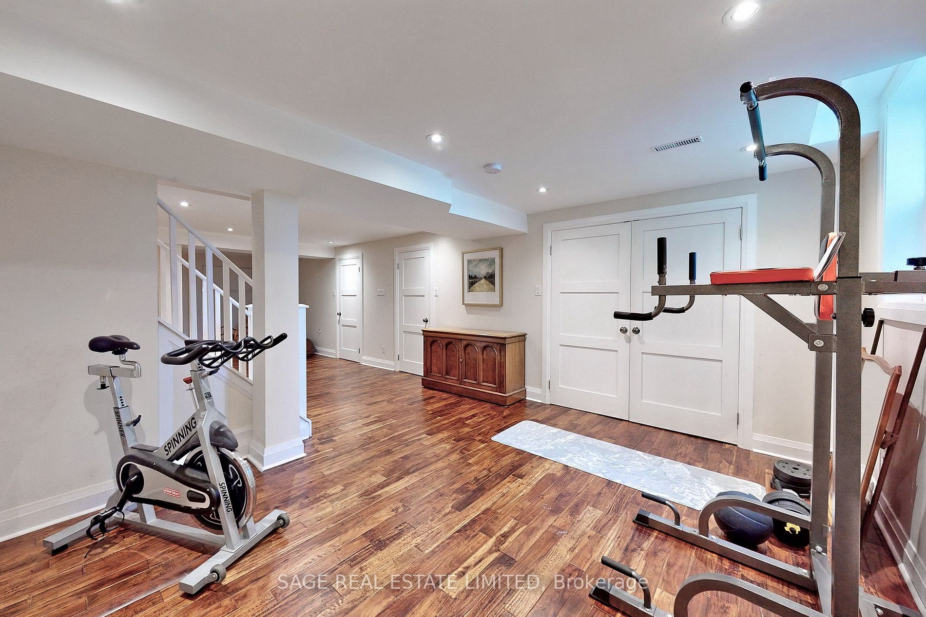 117 Humber Valley Cres