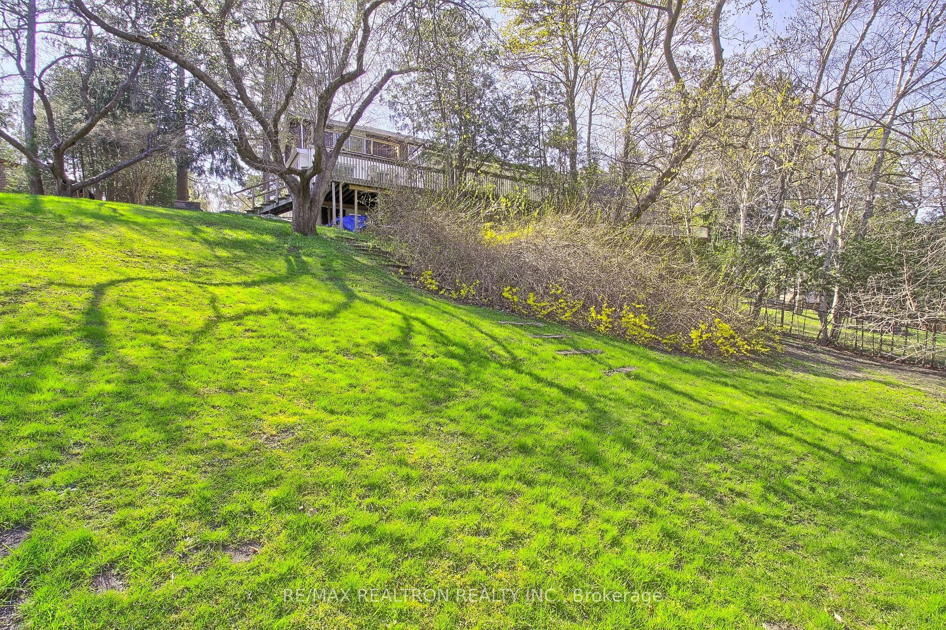 49 Dove Lane