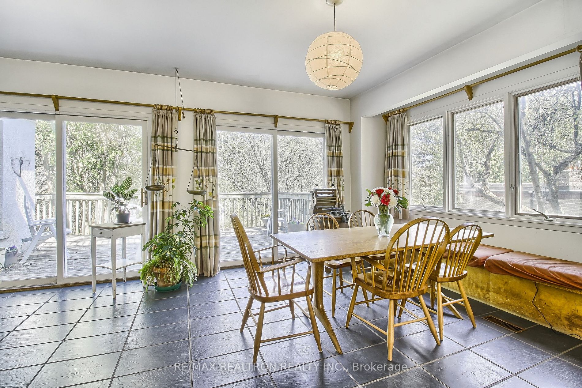 49 Dove Lane