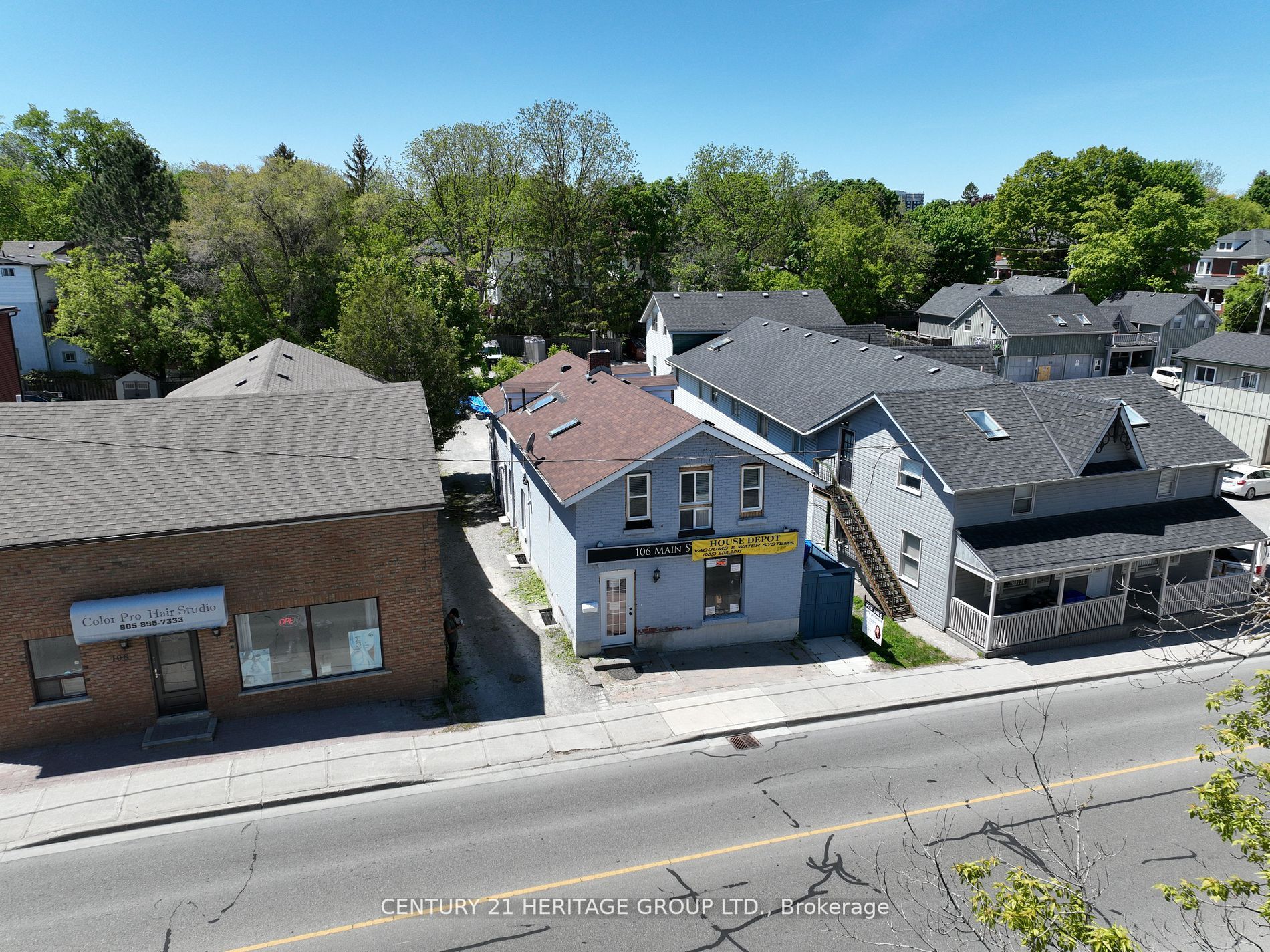 106 Main St S