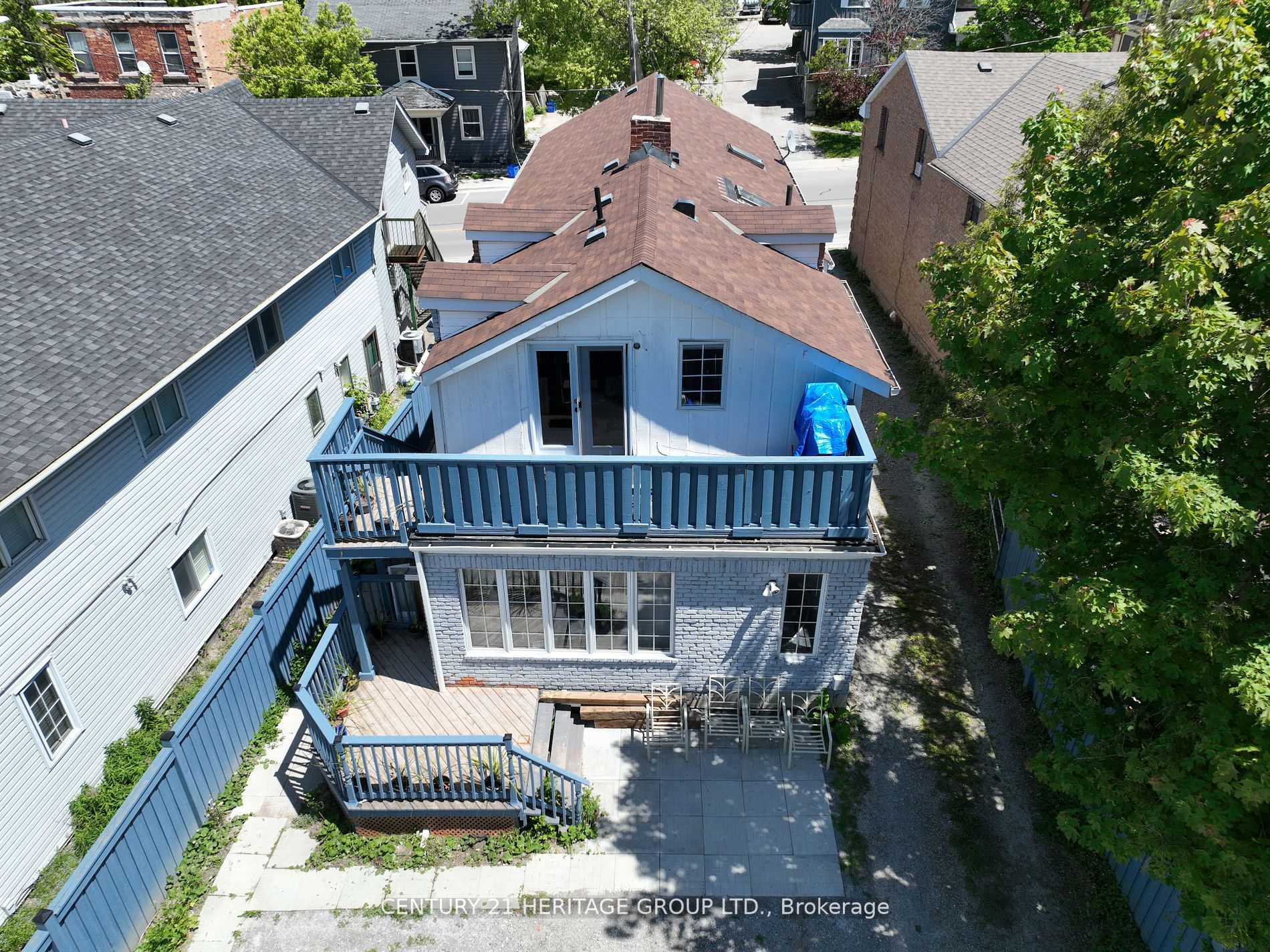106 Main St S