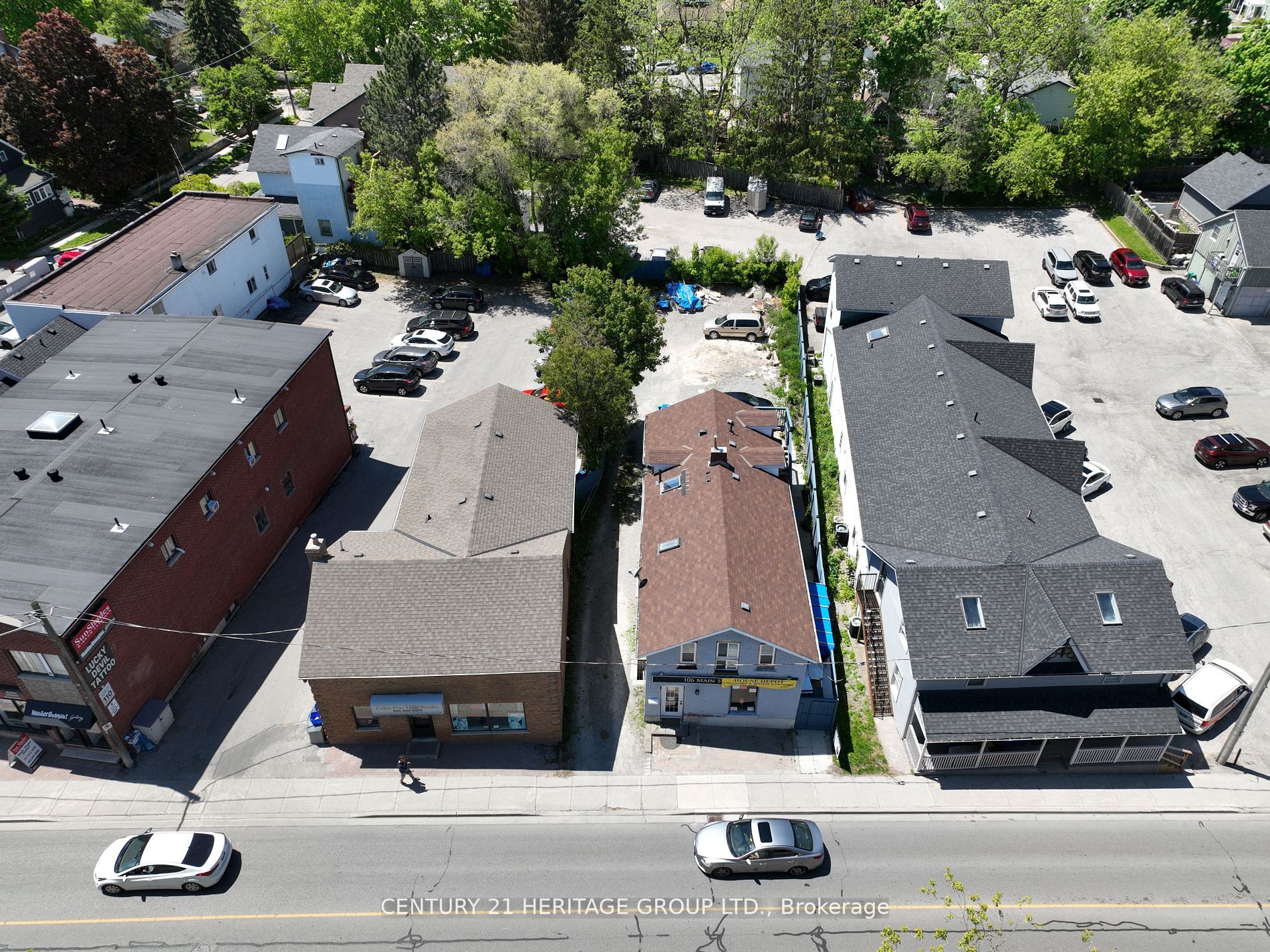 106 Main St S
