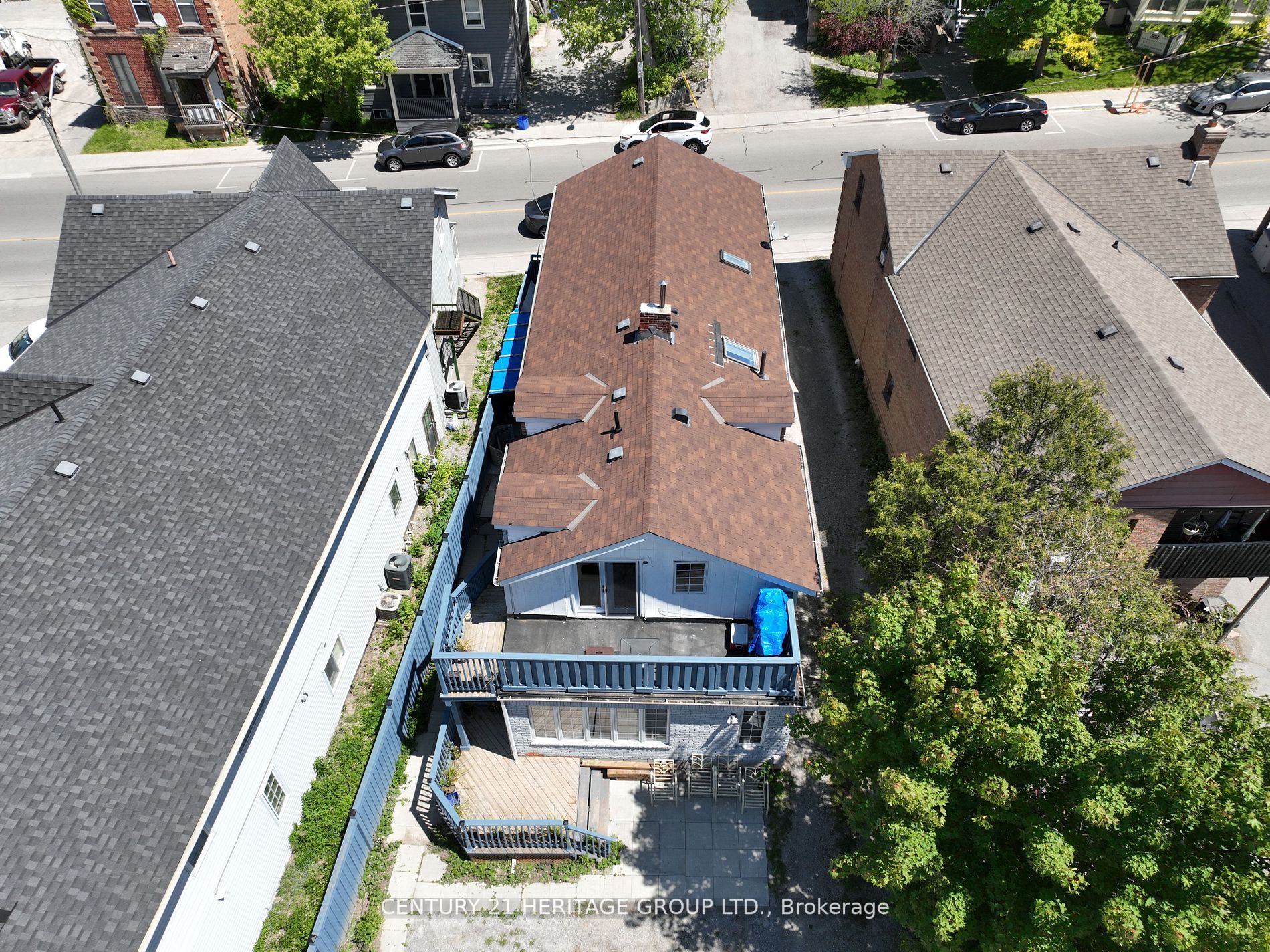 106 Main St S