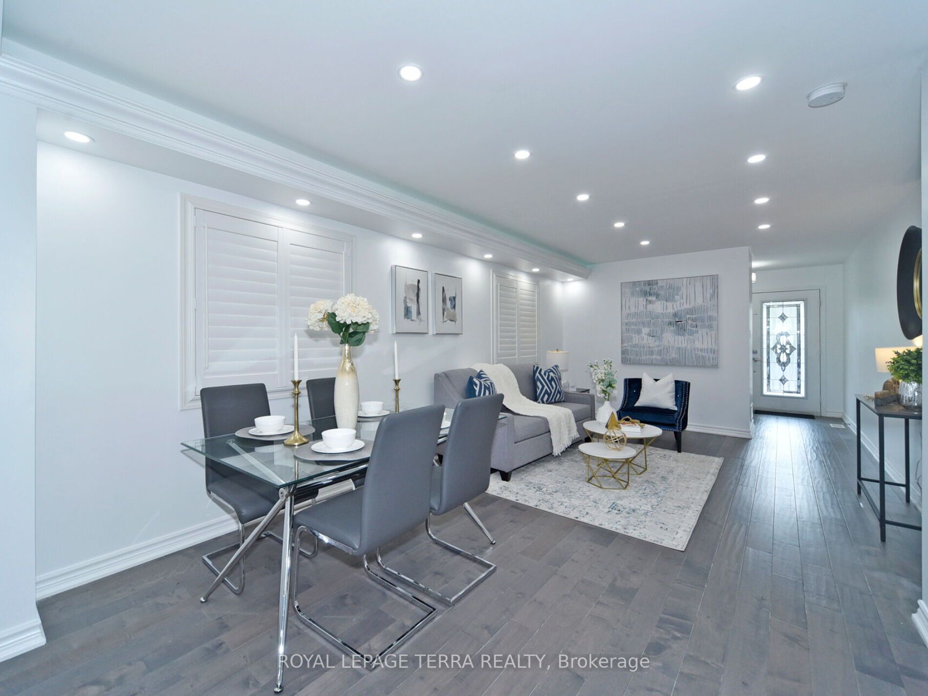 17 Richardson Cres