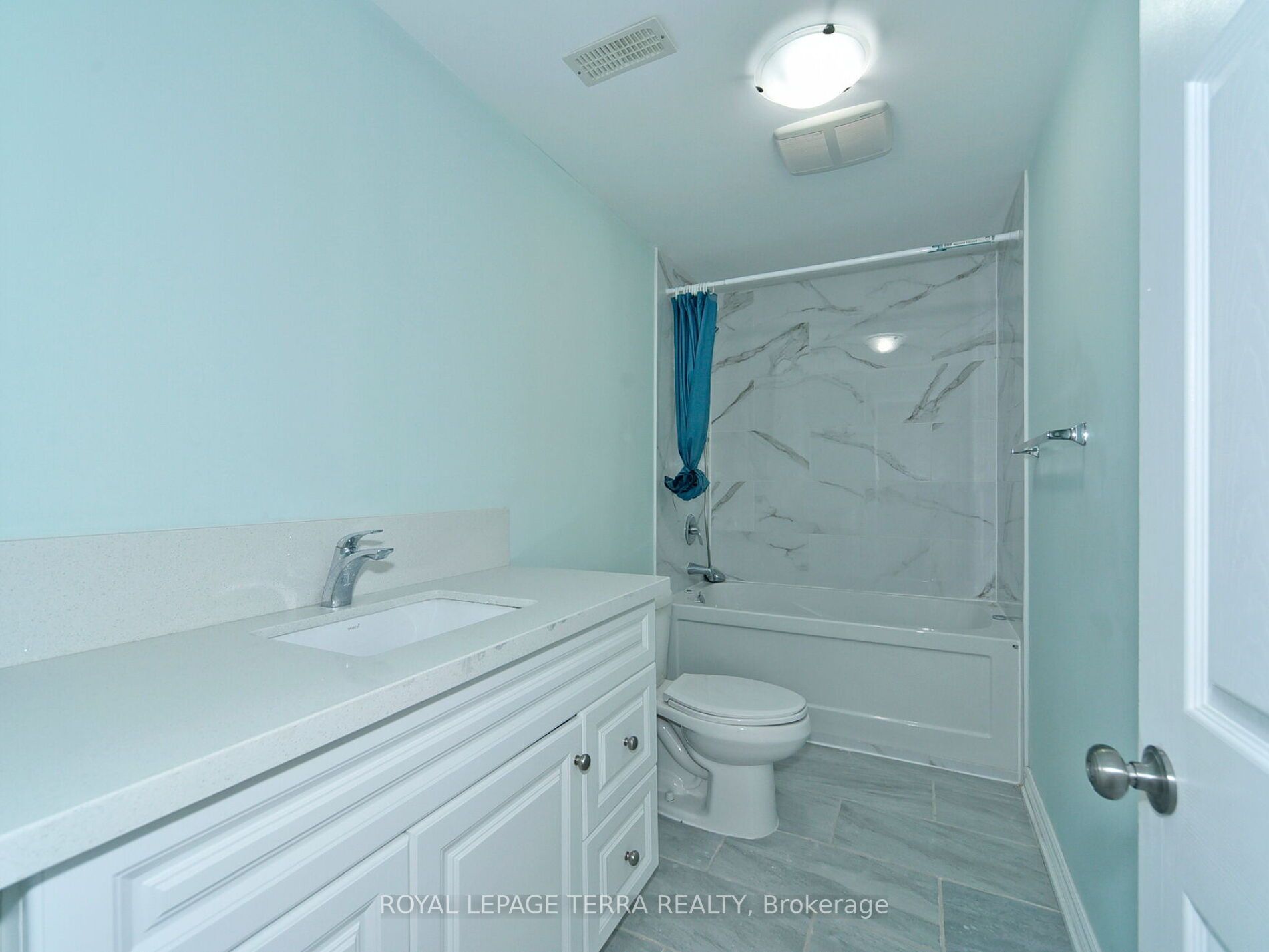 17 Richardson Cres