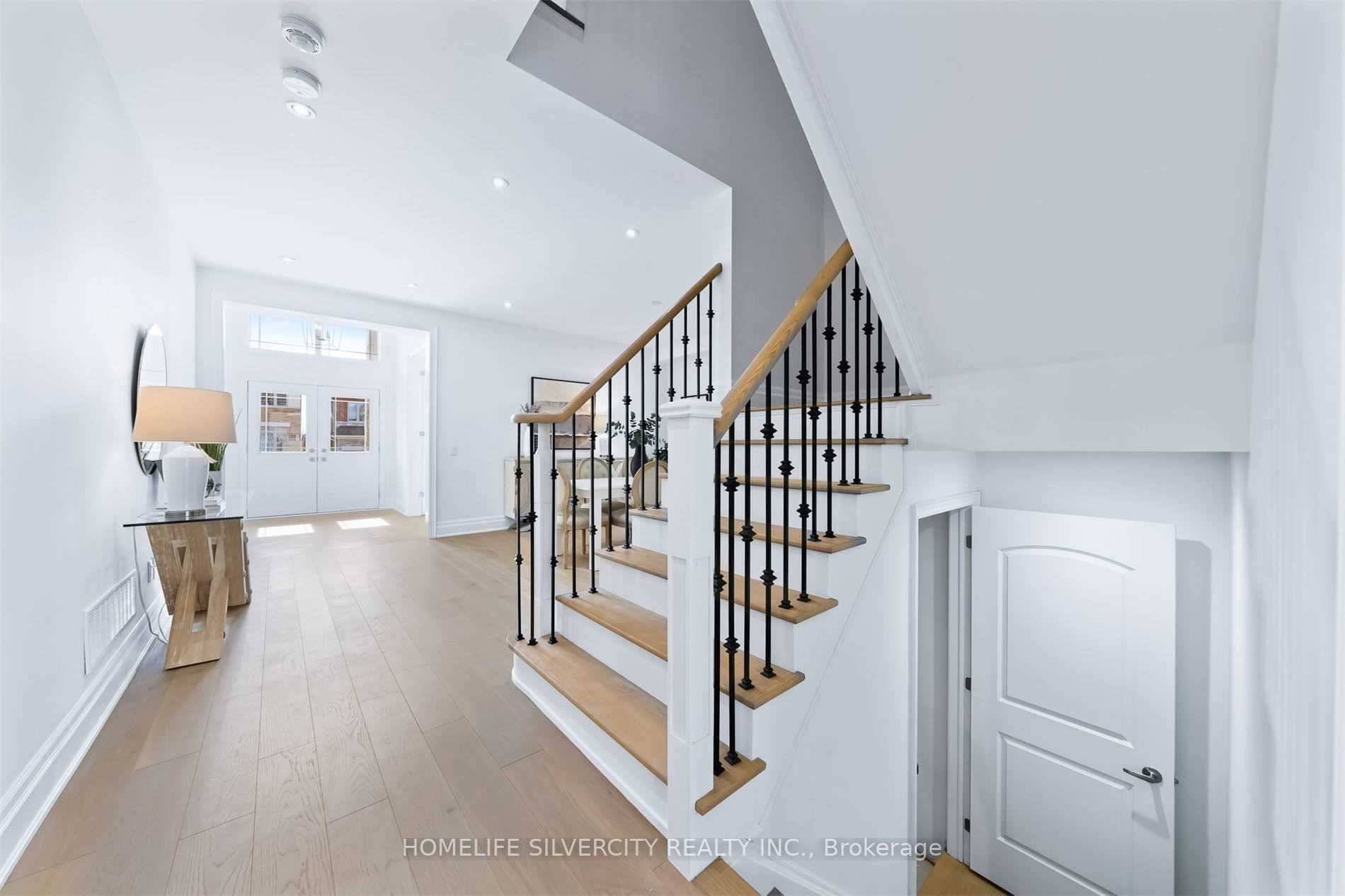 14 Ben Sinclair Avenue