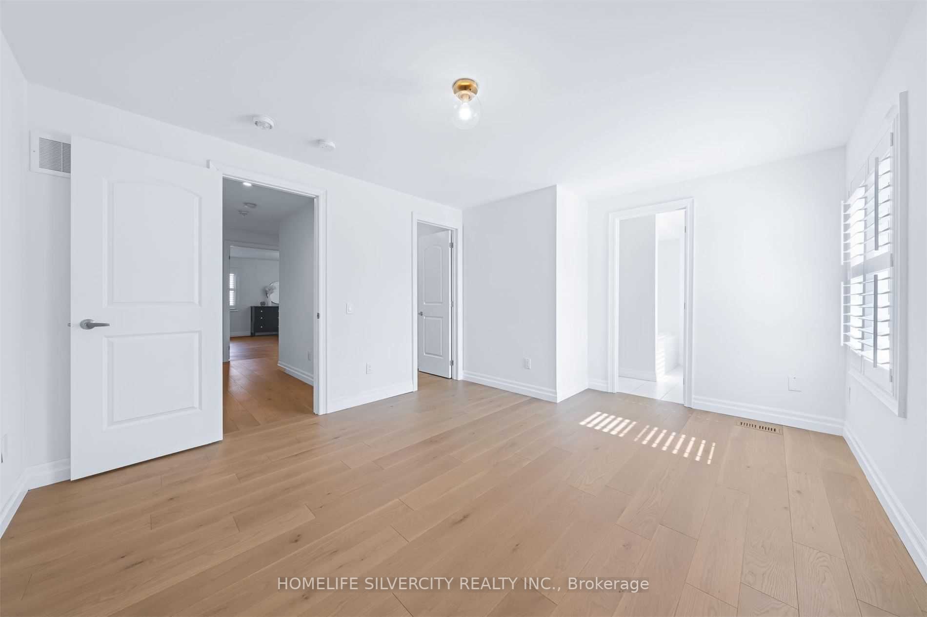 14 Ben Sinclair Avenue