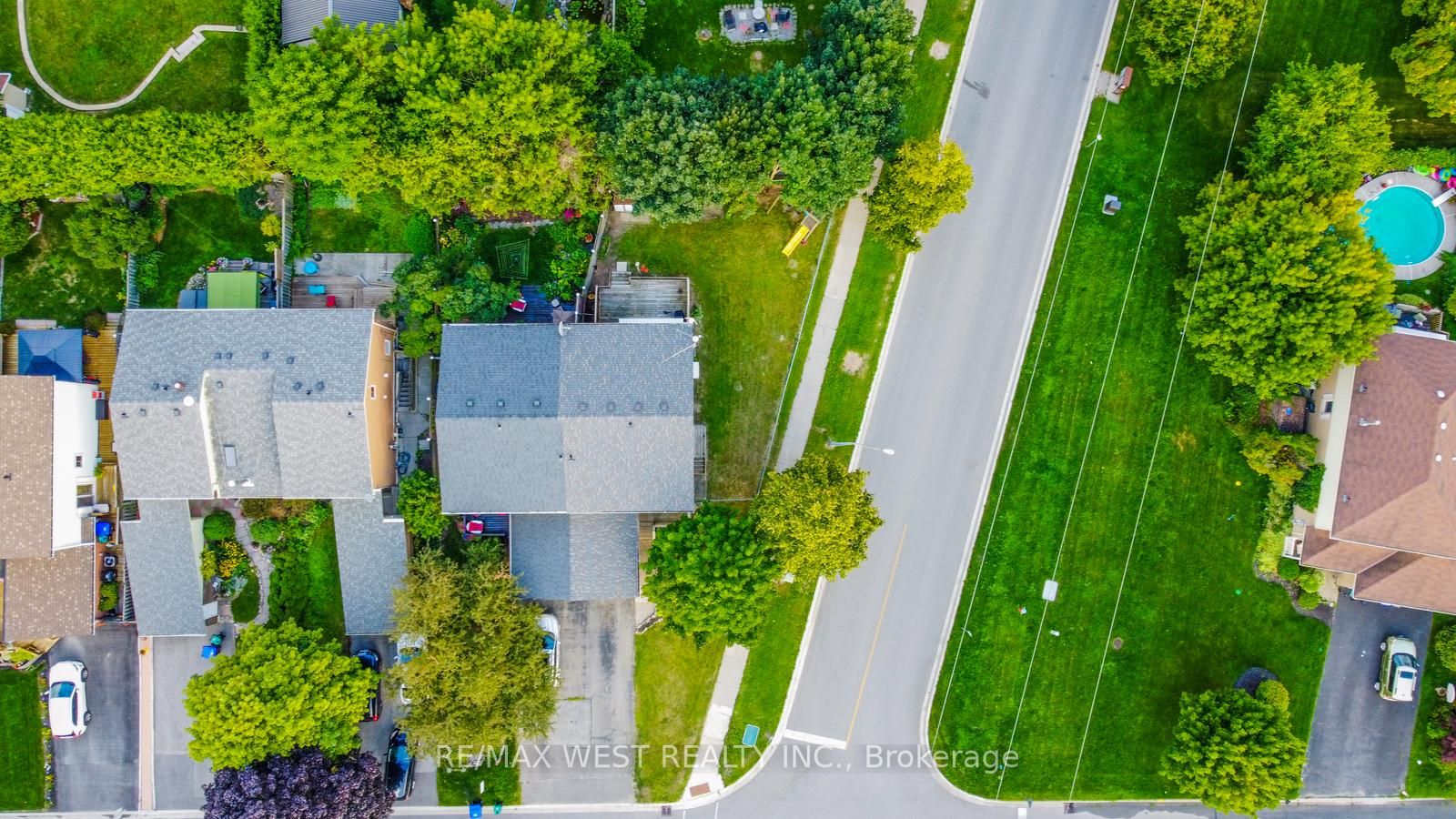 405 MAPLEGROVE Avenue